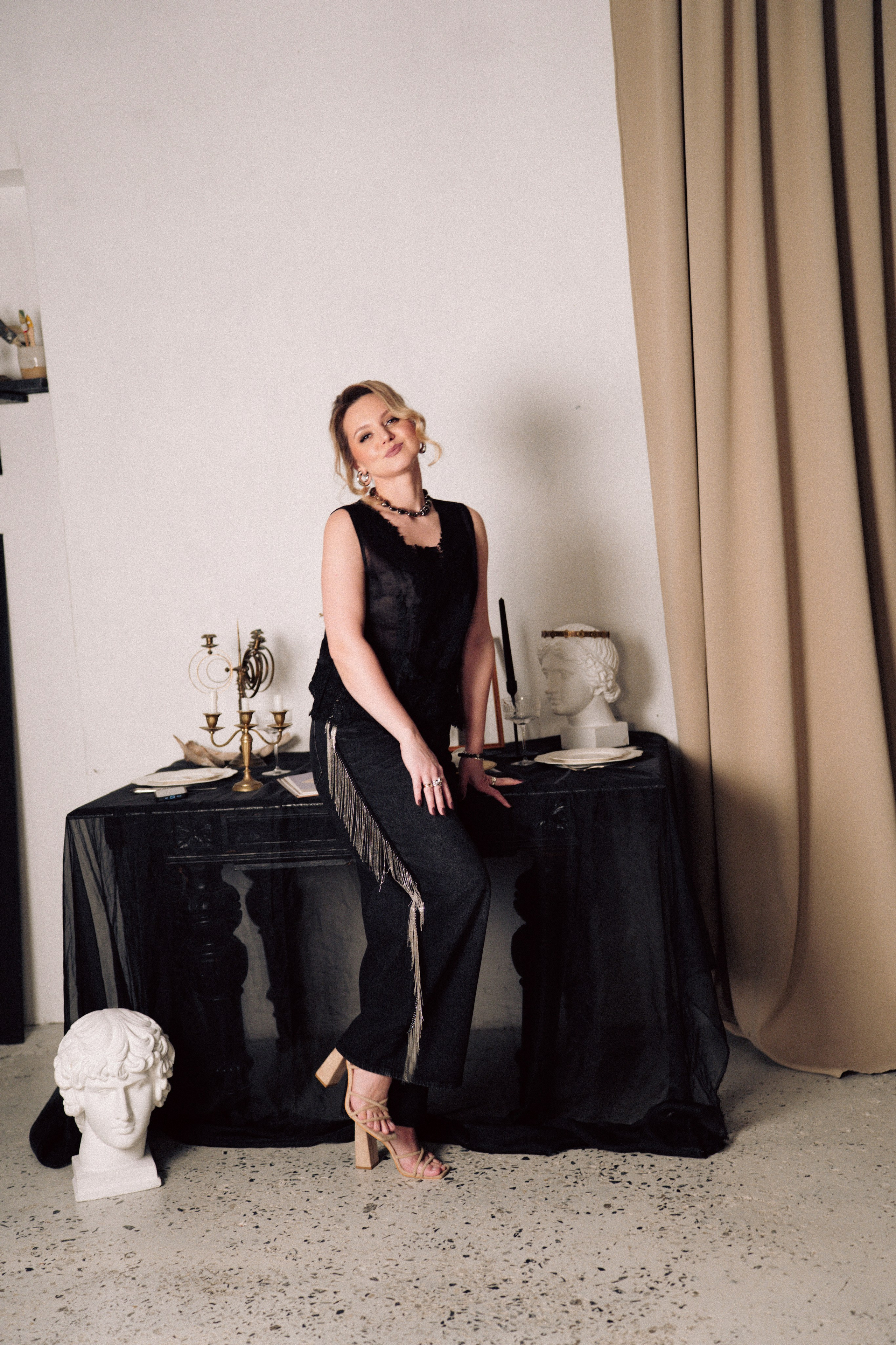 НОВОГОДНЯЯ ФОТОСЕСИИЯ В СТУДИИ ДЛЯ ДЕВУШКИ И ПРОГУЛКА ПО ЧЕРНЫШЕВСКОЙ. Профессиональный фотограф, Санкт-Петербург — Виктория Богомолова