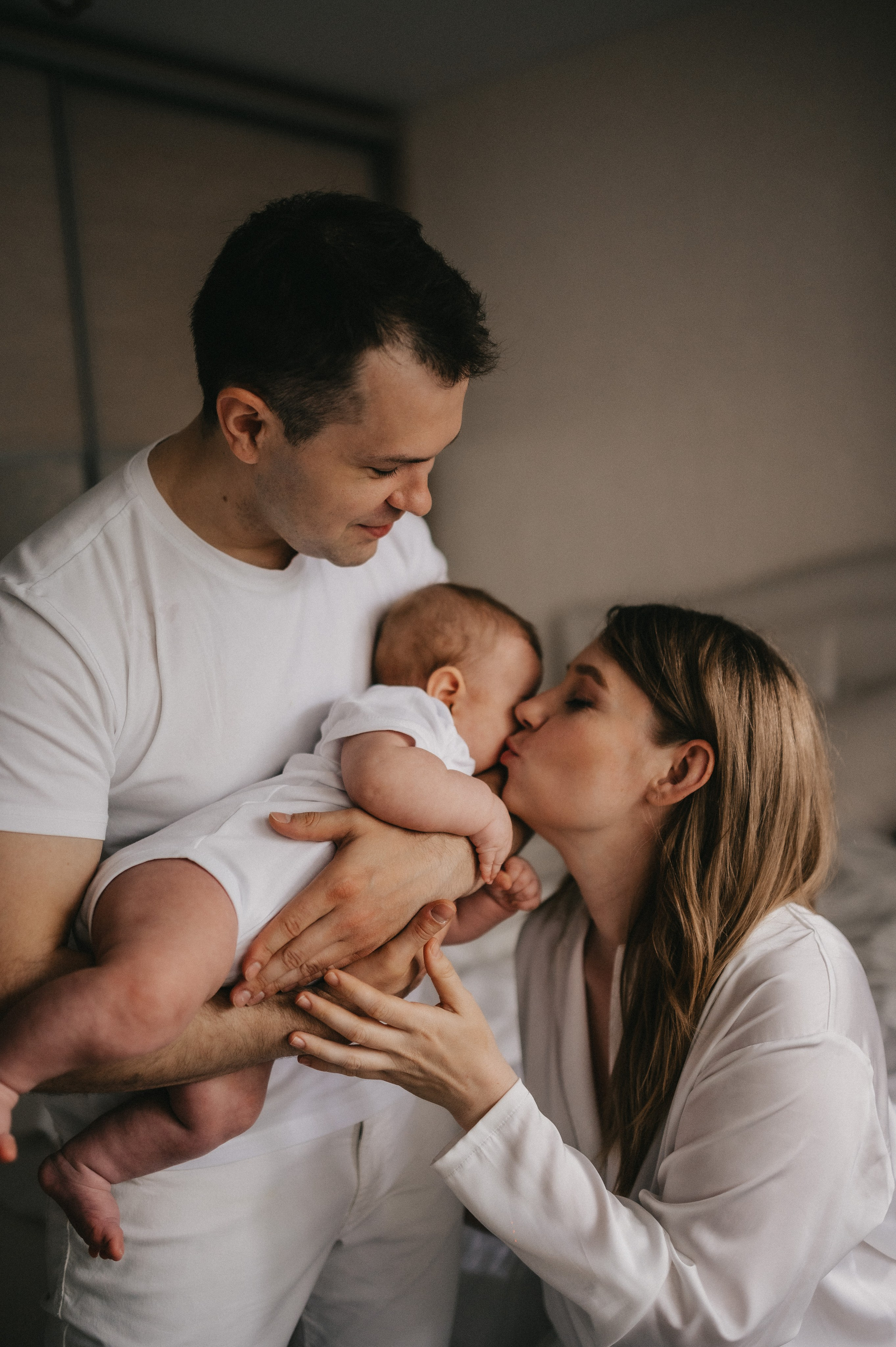 Сергей, Оксана и Алиса дома. Семейный и свадебный lifestyle-фотограф в Москве Мария Петрова