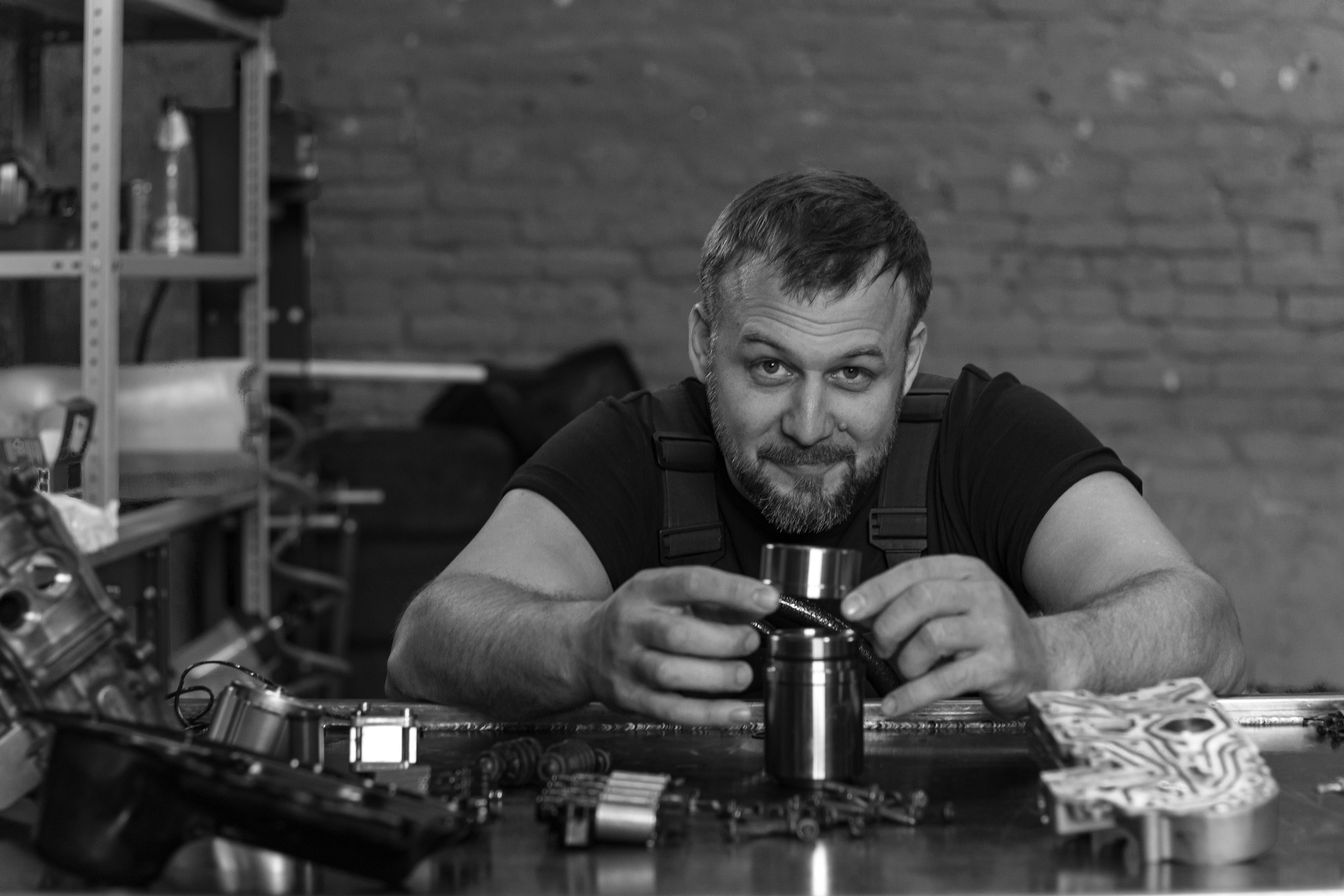 Мужская фотосессия в Автосервисе