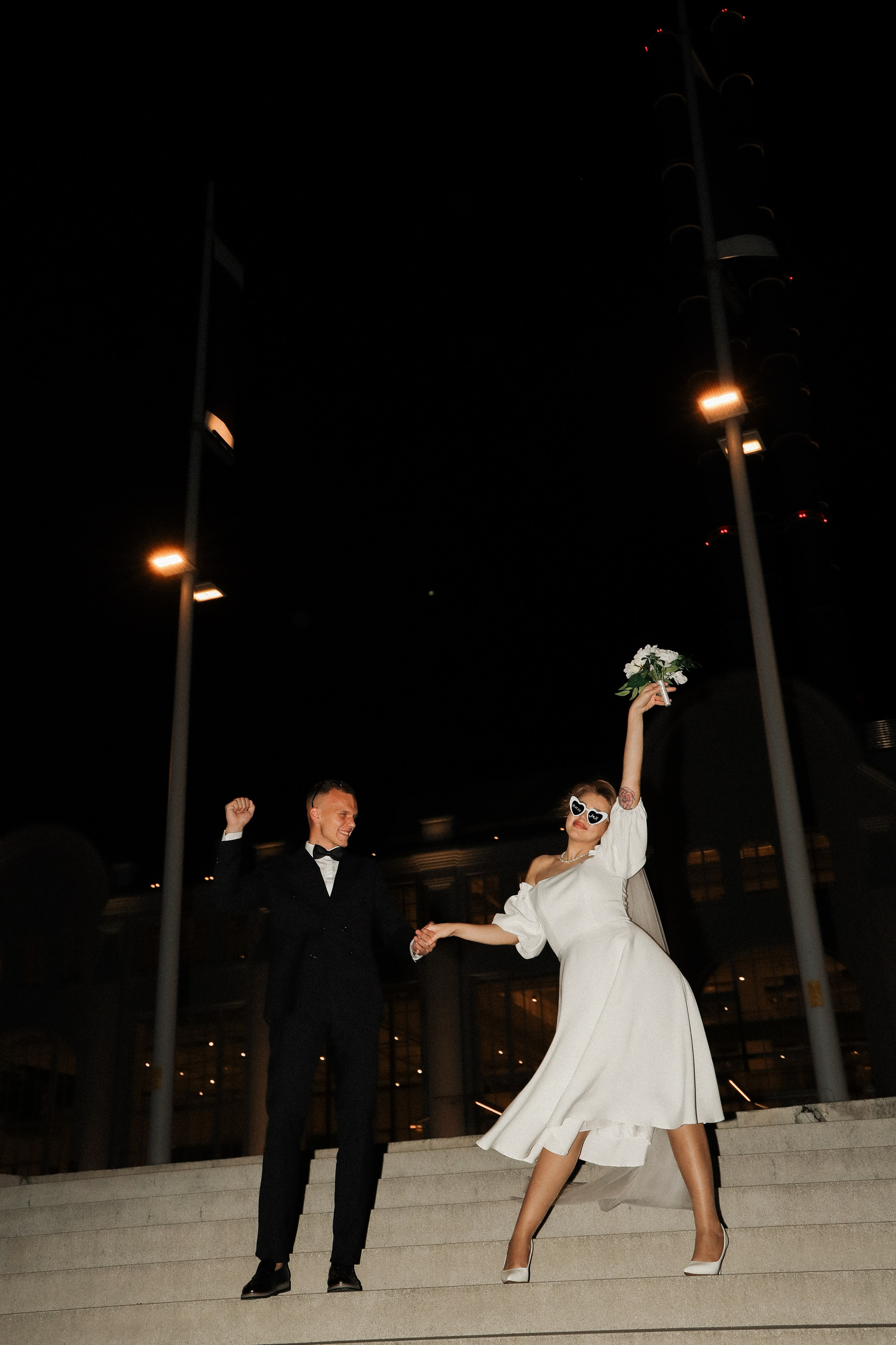 М. + Л.  Роспись в МФЦ, прогулка по ночной Москве. Семейный и lovestory фотограф в Москве Светлана Коняхина