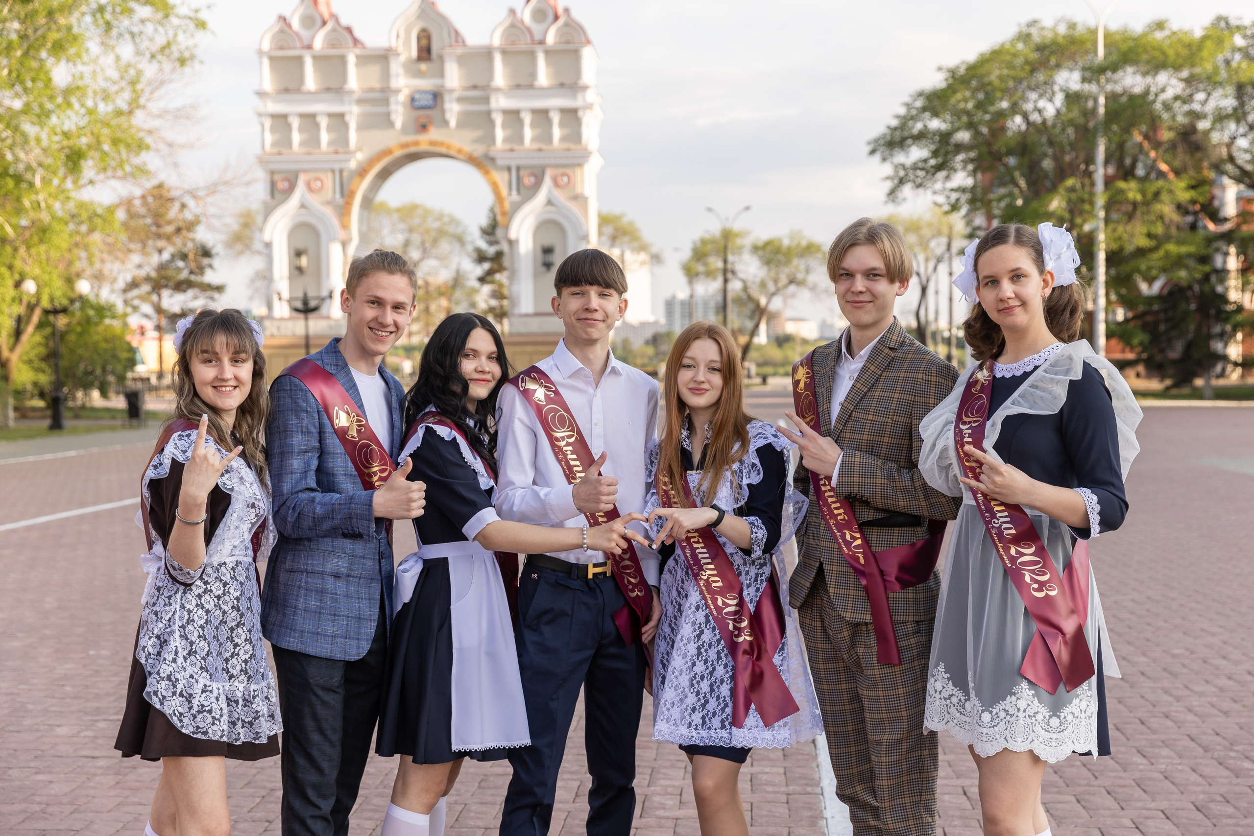 Выездная съёмка «Последний звонок». Семейный, детский, школьный фотограф в Благовещенске Яна Белоусова