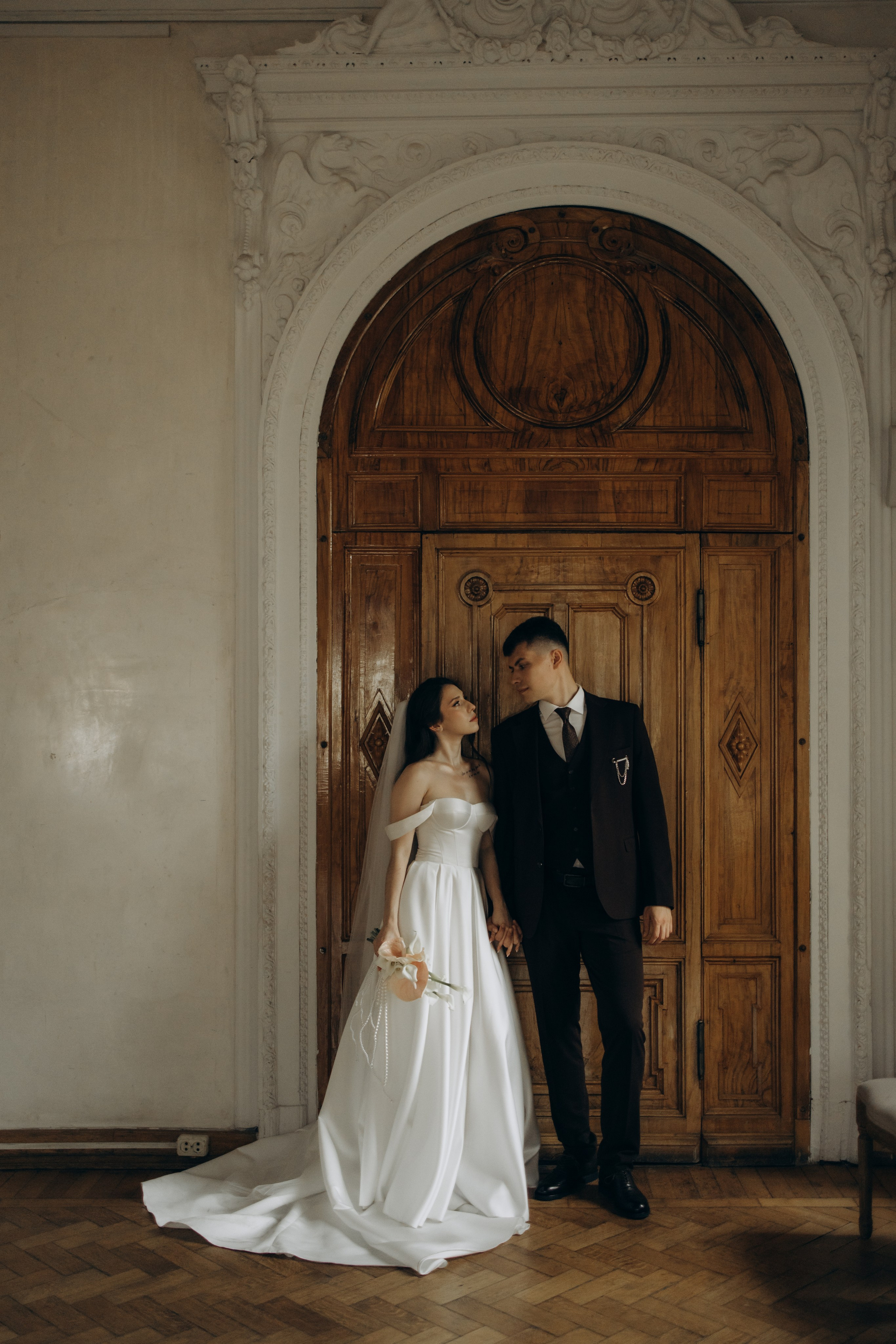 Свадебная фотосессия в библиотеке им. Пушкина. Свадебный фотограф Москва Павел Фетисов