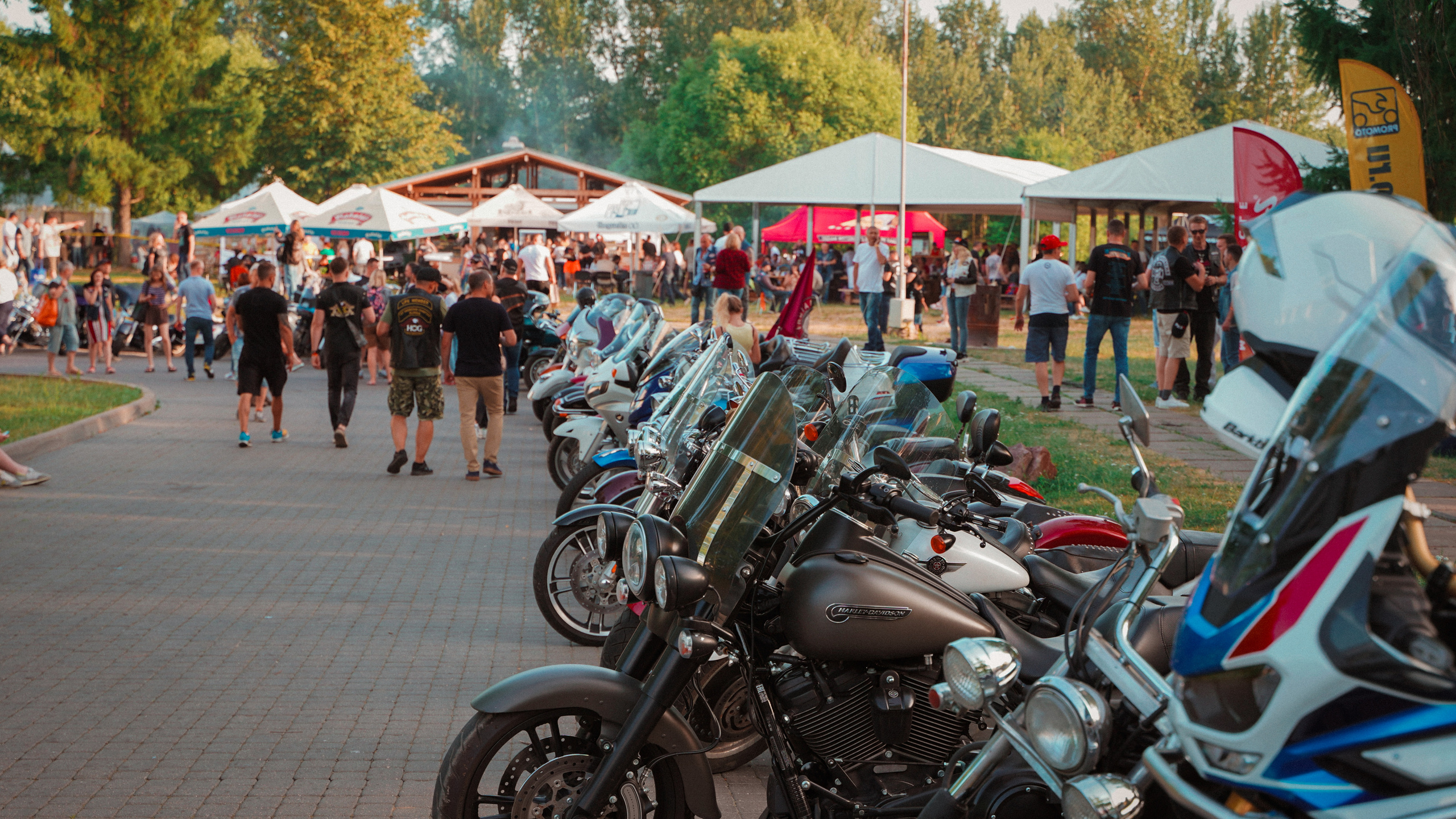Репортаж: фото Блюз байк фестиваль в Суздале 2022. Фотограф в Москве Мария ~Zagagul~