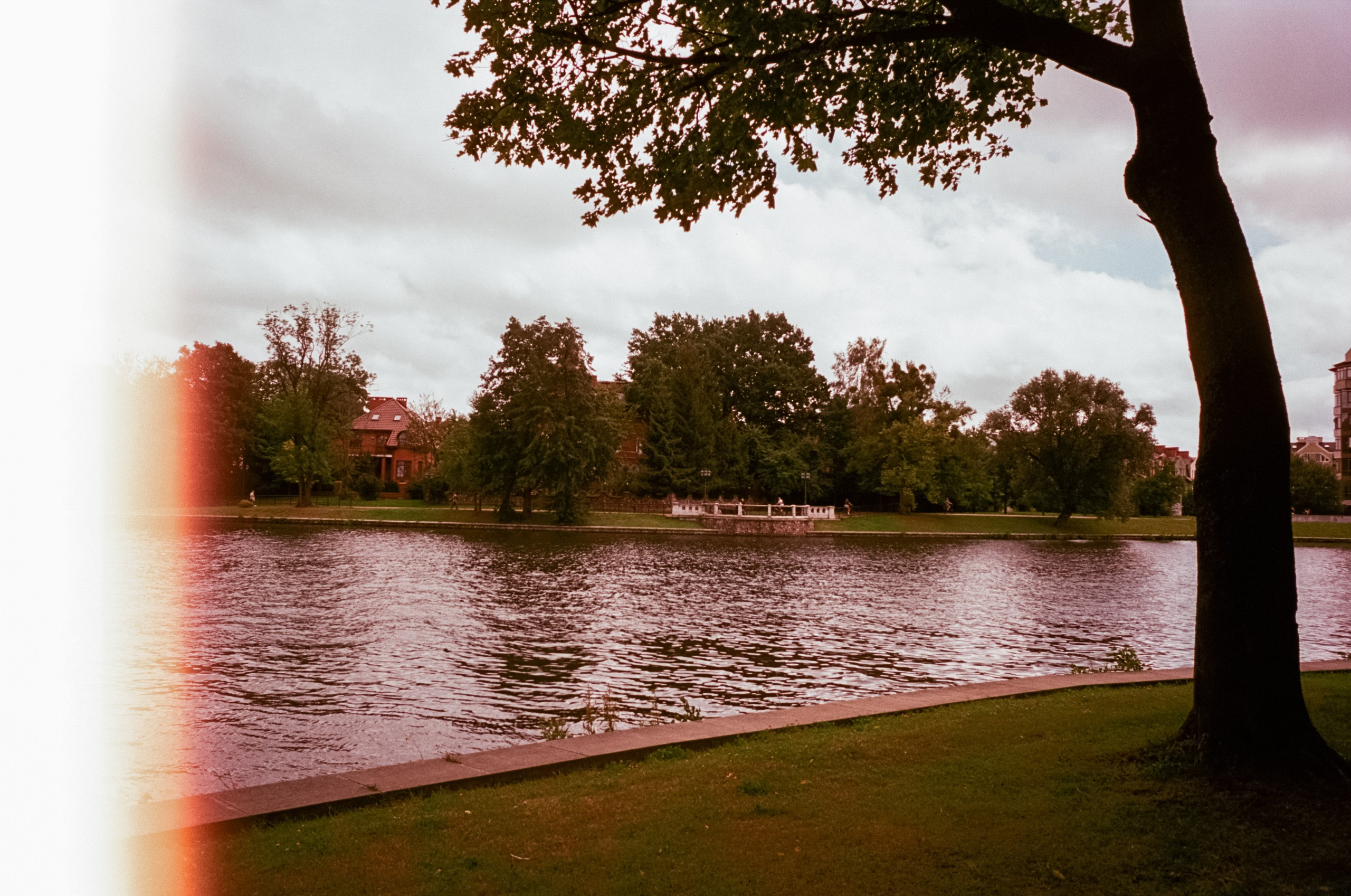 Прогулки по Калининграду. Верхнее озеро и арт-кафе Толстой. Фотограф-документалист Мария Осокина