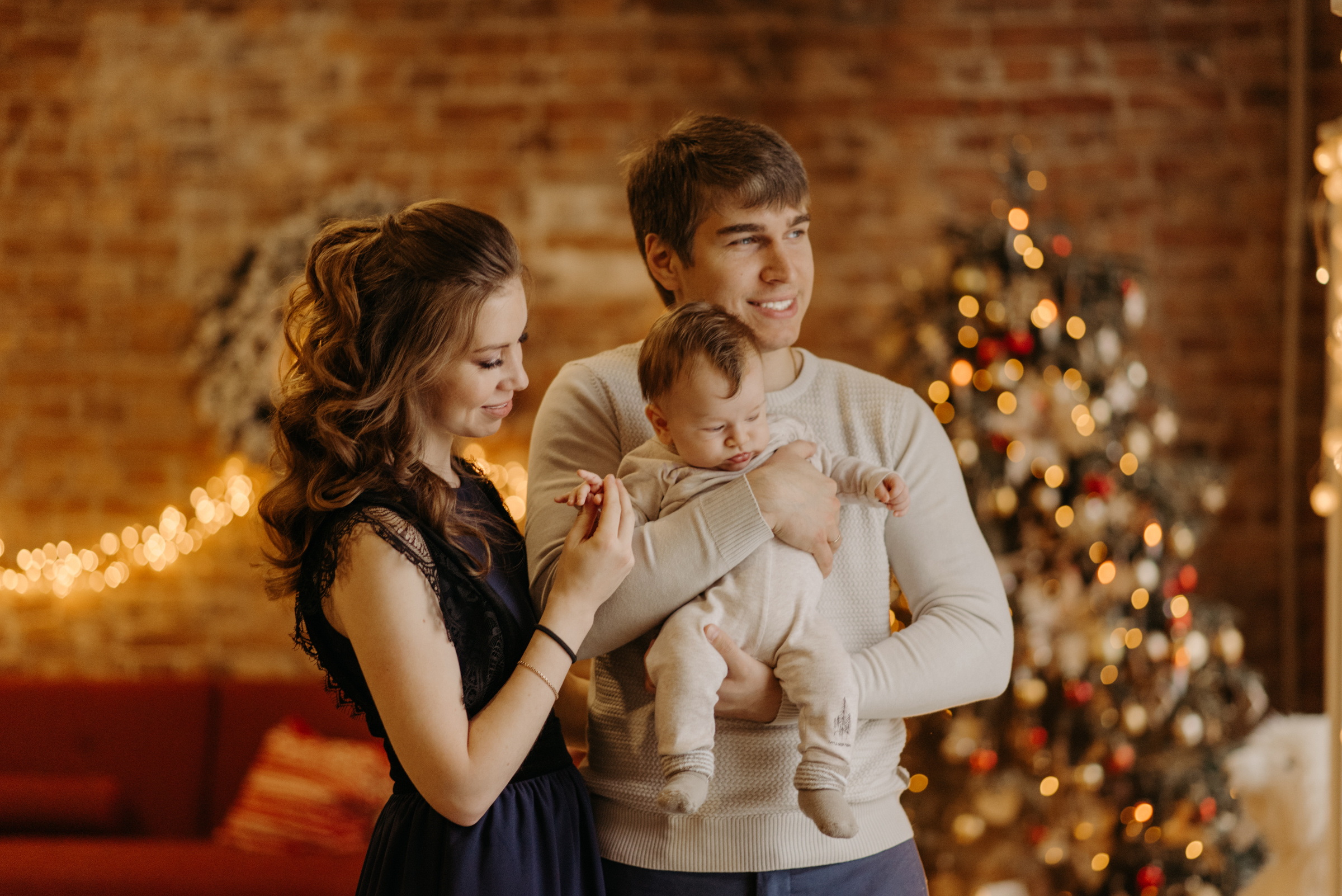 семейная новогодняя фотосессия в фотостудии