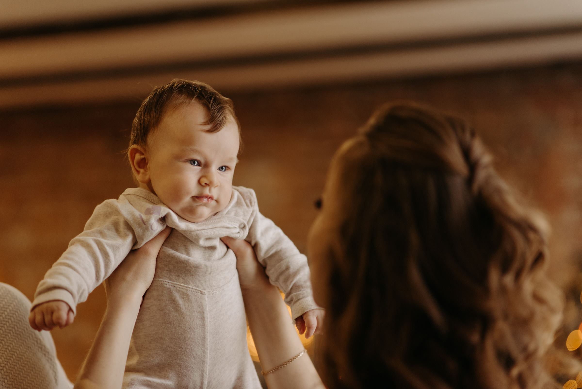 семейная новогодняя фотосессия в фотостудии
