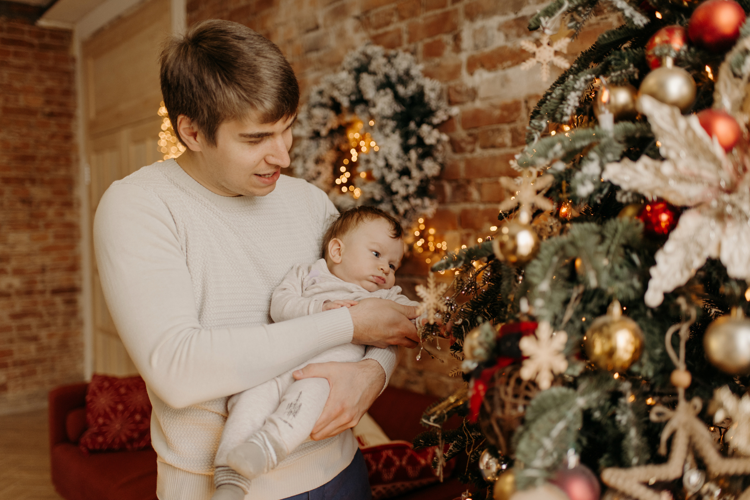 семейная новогодняя фотосессия в фотостудии