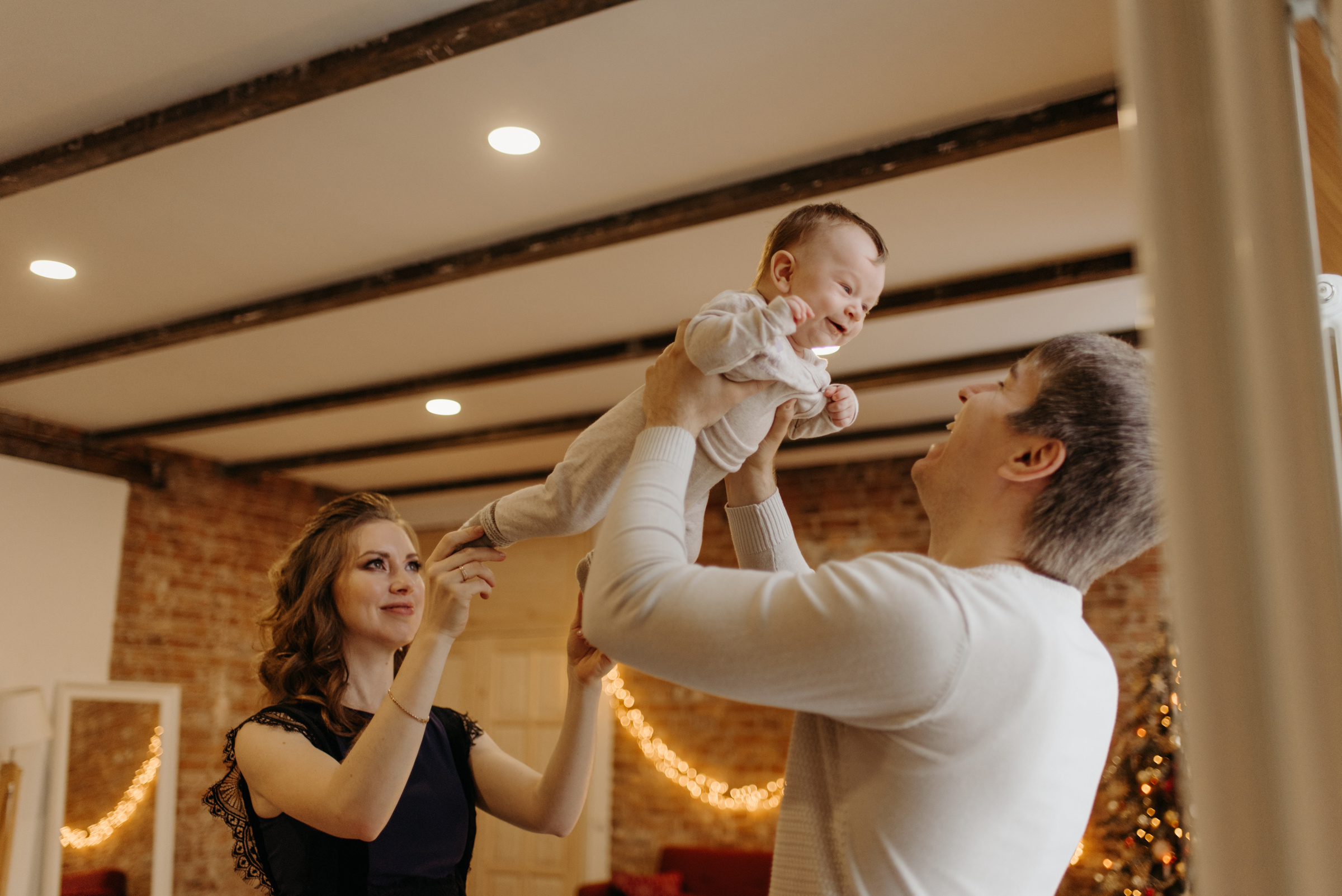 семейная новогодняя фотосессия в фотостудии