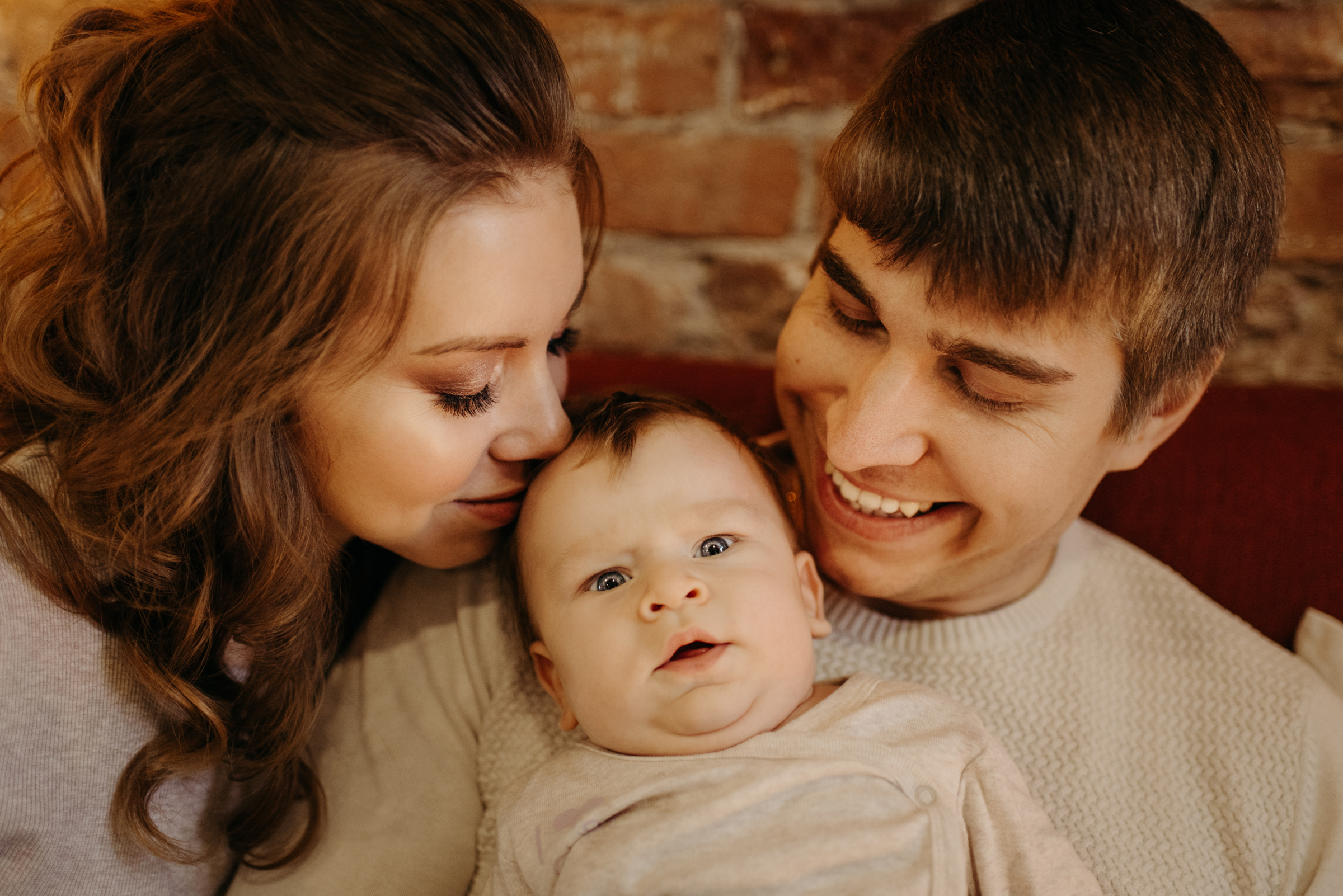семейная новогодняя фотосессия в фотостудии