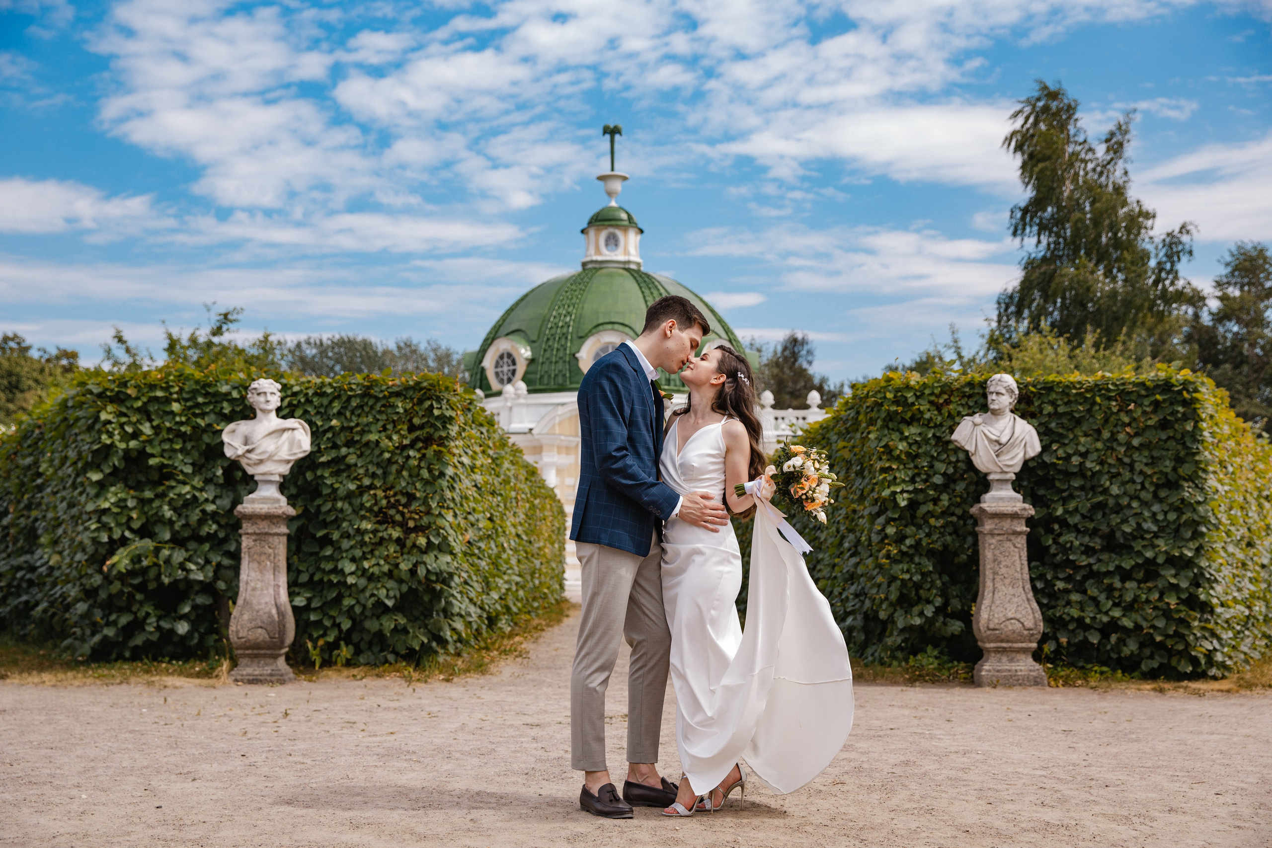 Свадебная фотосессия в усадьбе Кусково. Фотограф и видеограф Анна Домашенко