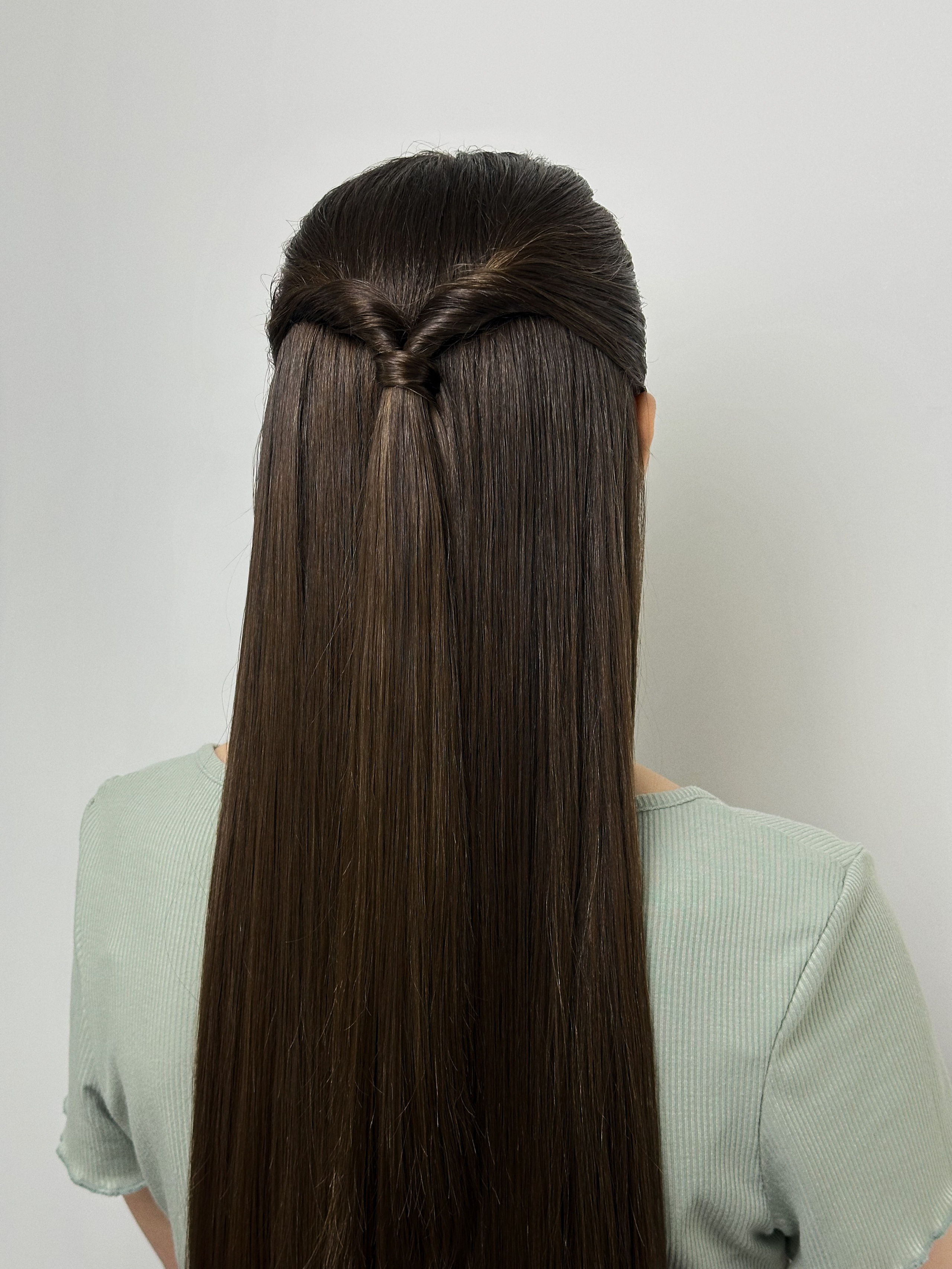 Прически, укладки. Студия визажистов, стилистов по прическам, бровистов и мастеров по ресницам