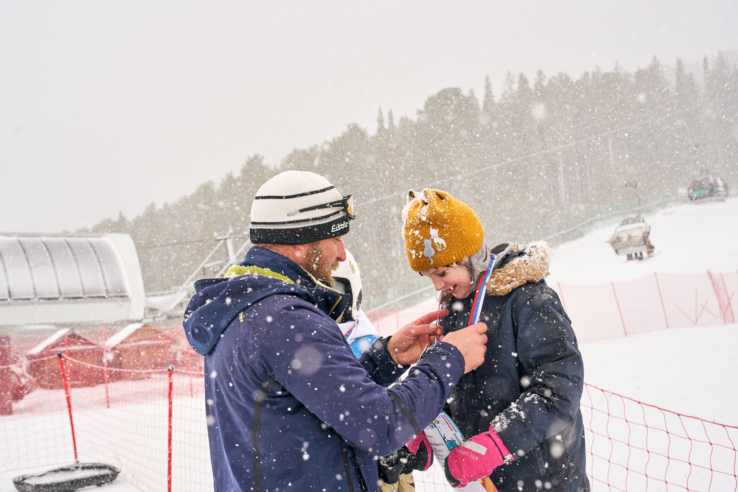 Соревнования по горным лыжам. Лайфстайл фотограф в Ханты-Мансийске Мария Шишкина