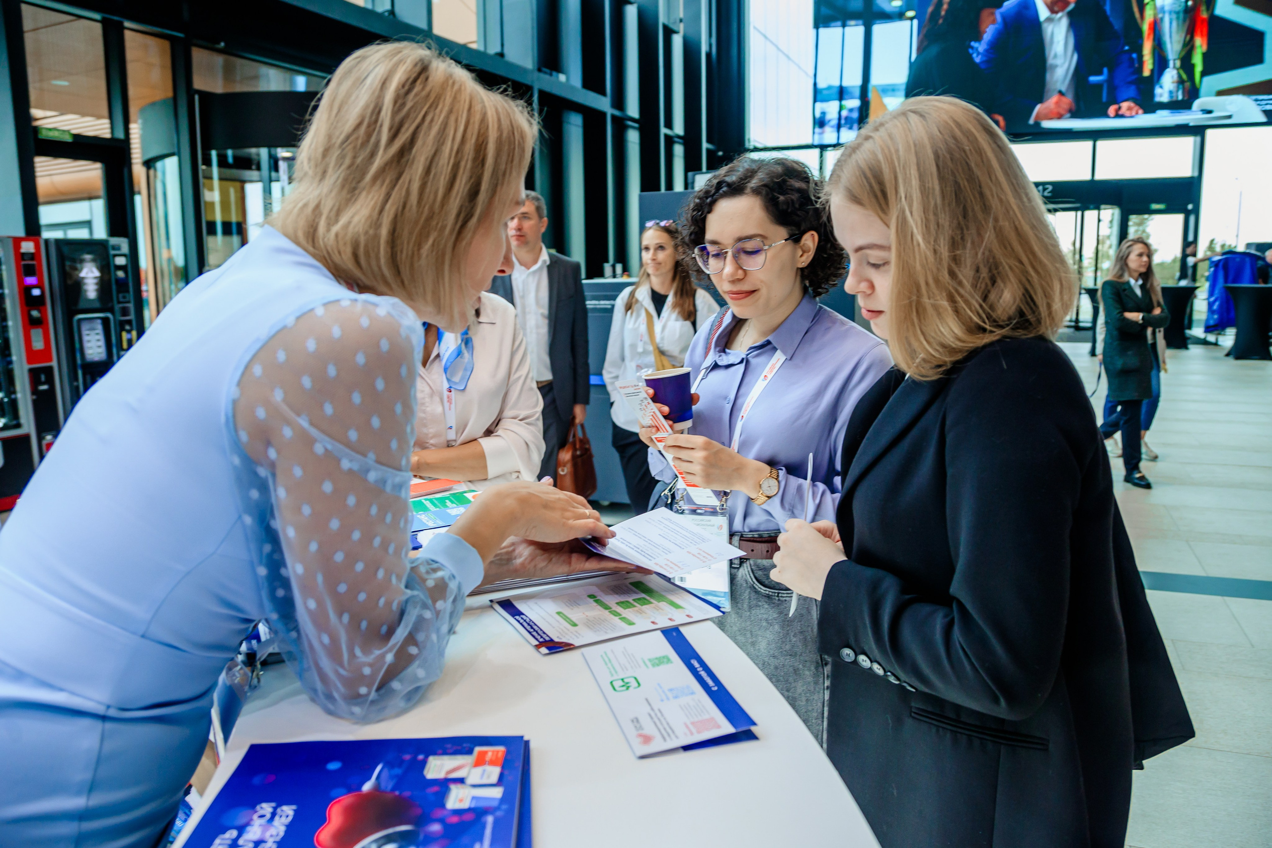 Фотограф на выставку в Спб — заказать съемку в Санкт-Петербурге— Екатерина Ладванова