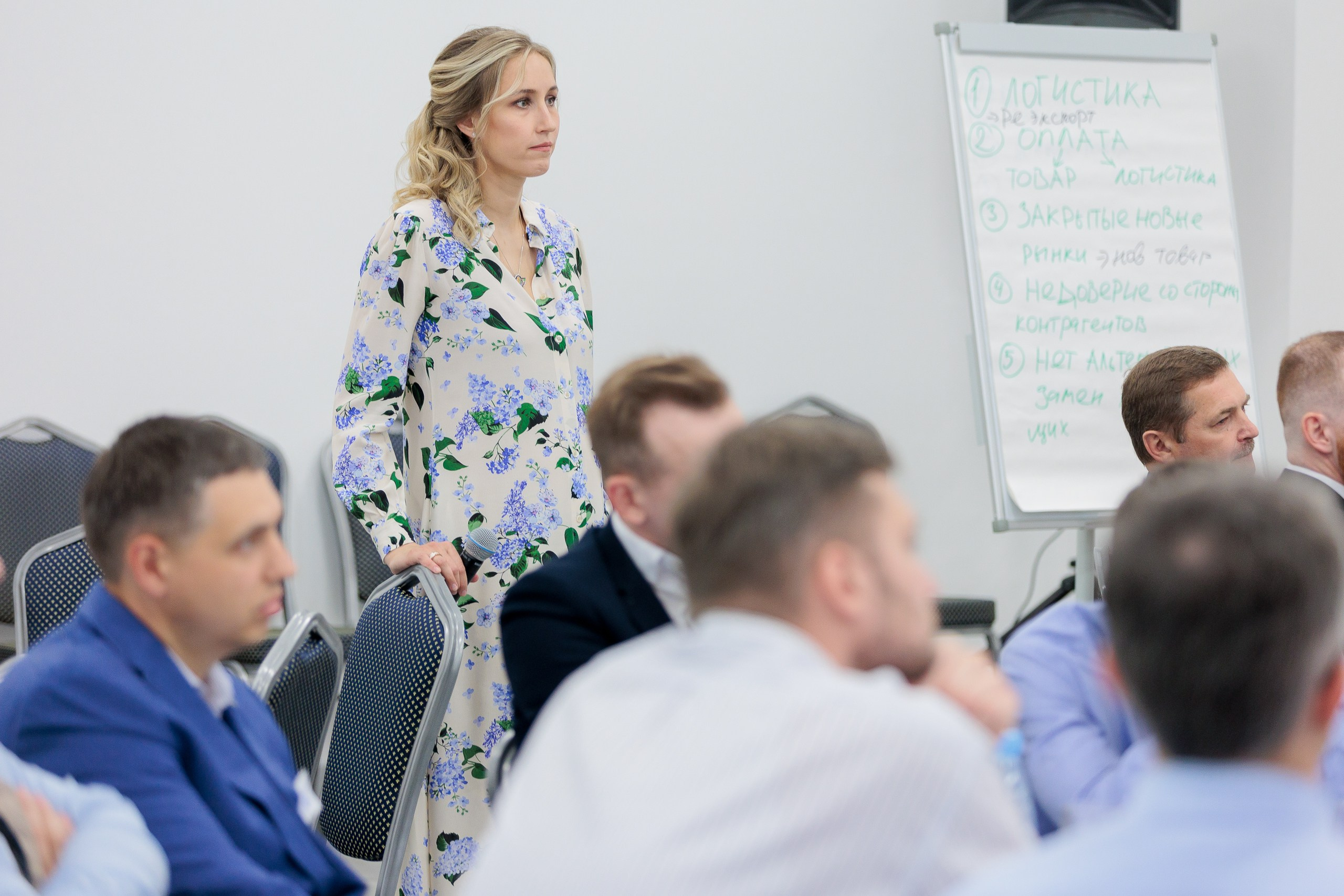 Фотограф для съемки награждения на корпоративной премии. Контент для бизнеса в Екатеринбурге Полдень Медиа