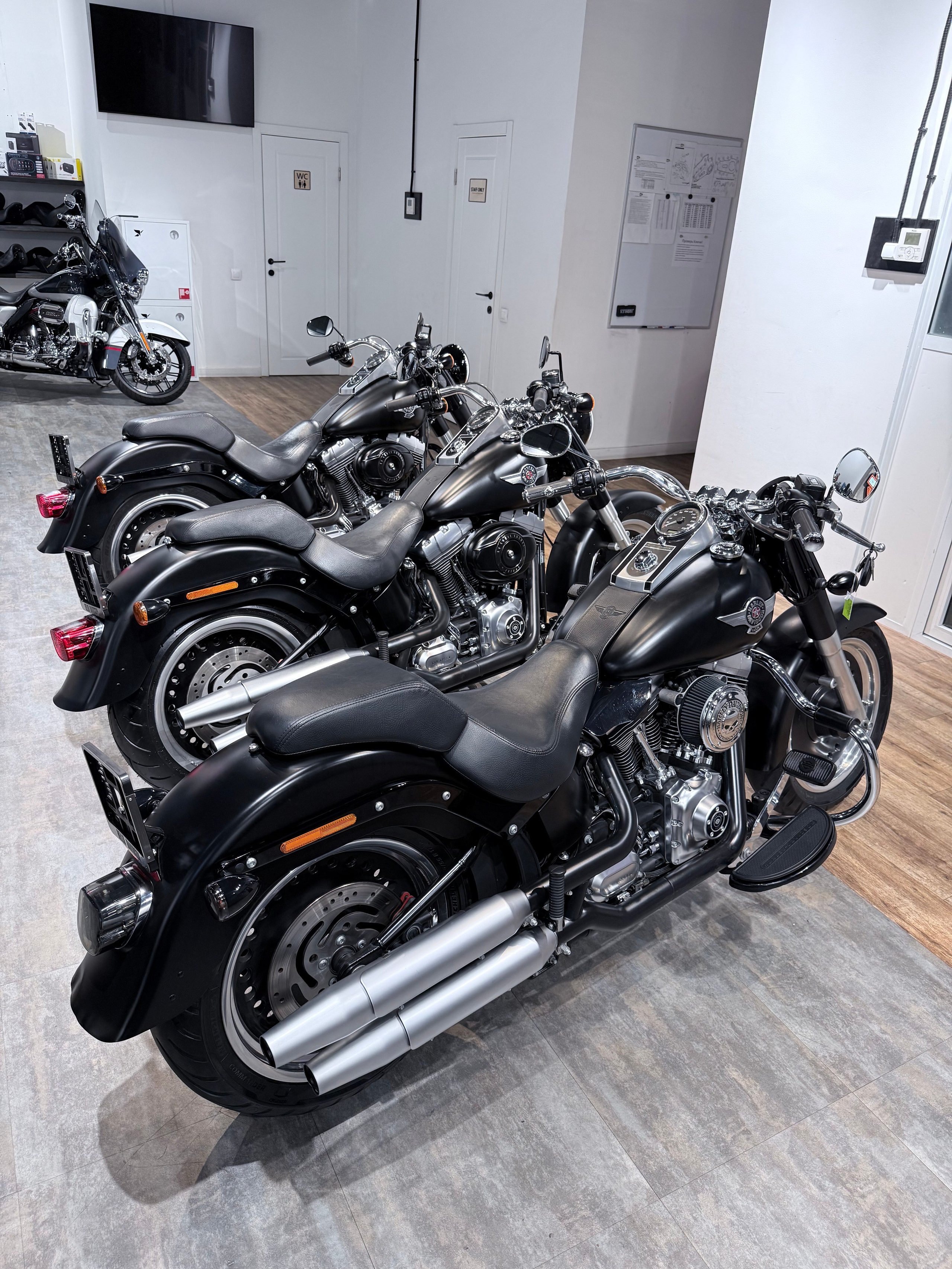 Мотоциклы Harley-Davidson 2013 Softail Black Slim ABS (Семейство Softail, Dyna). Hello Davidson, Москва. Только хорошие мотоциклы…