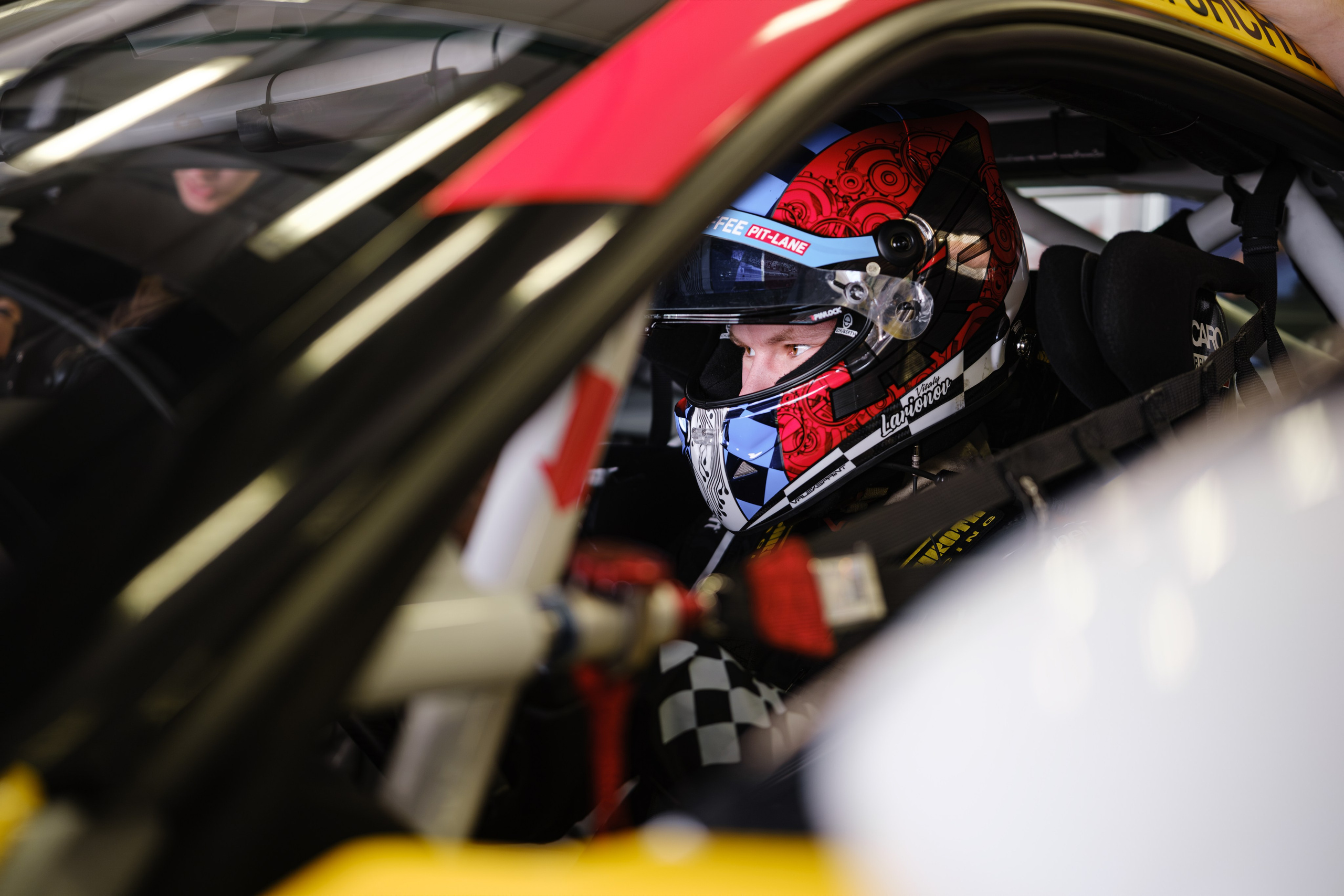 Российская серия гонок на выносливость. Авто и мотоспорт — фотограф Антон Медведев iCoguar