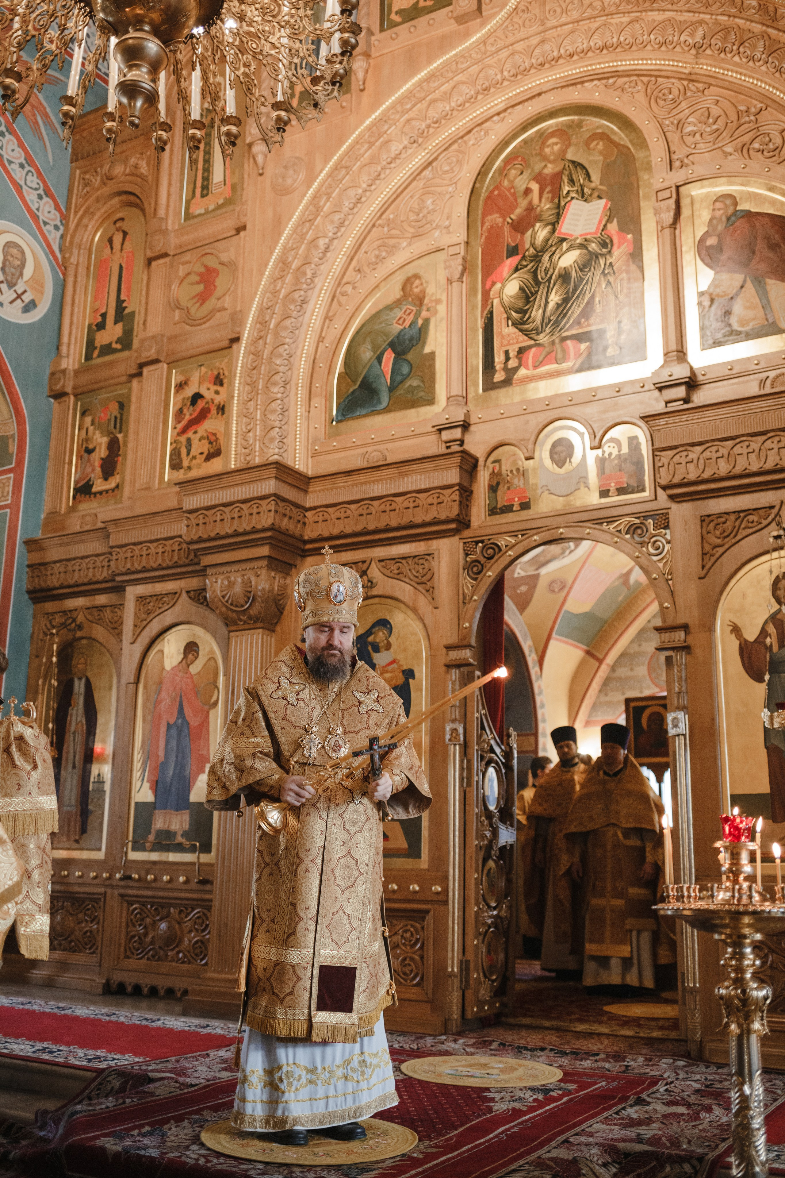 Служба Григория, митрополита, управляющего делами Московской Патриархии. Семейный фотограф Николаева Ольга