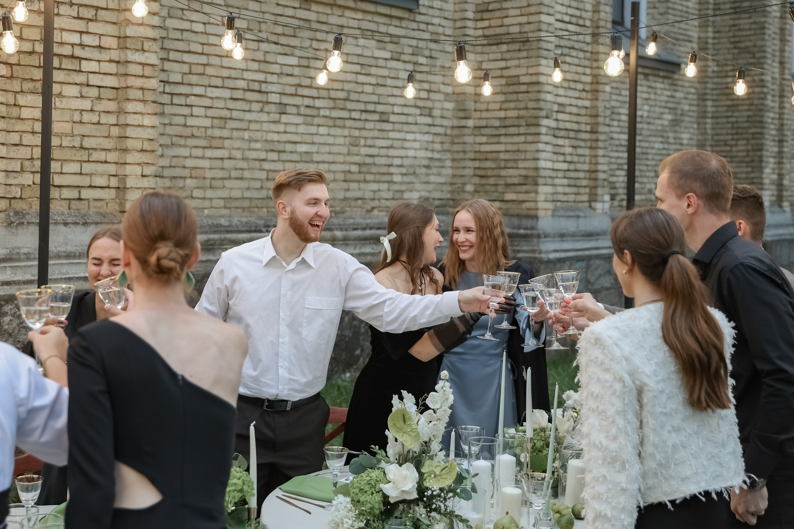 Кирилл и Виктория. Свадебные фотограф и видеограф в Минске Голдосовы Марина и Вадим