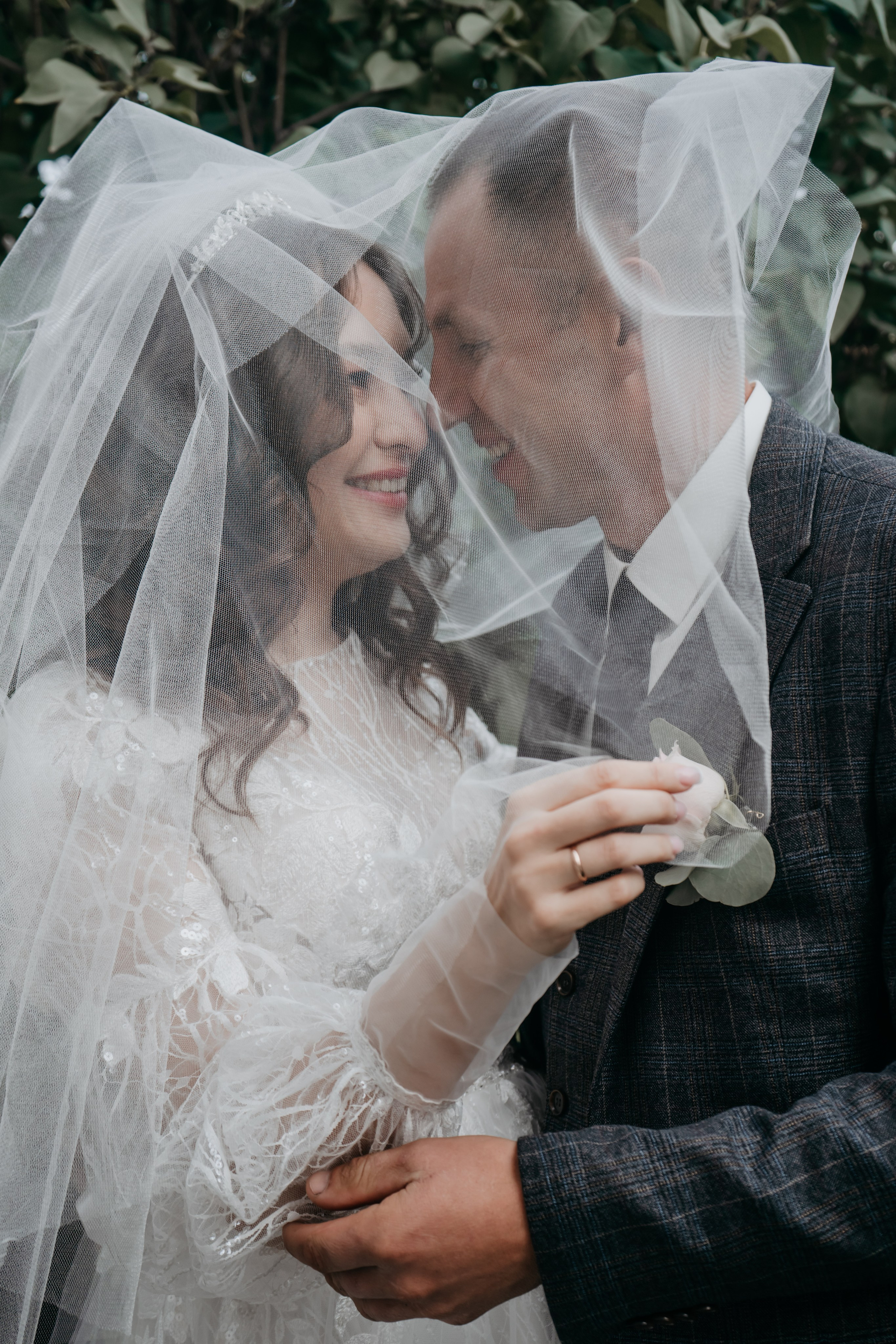 Свадебный фотографии с прогулки в окрестностях Улан-Удэ. Фотограф в Улан-Удэ. Свадебный фотограф в Улан-Удэ