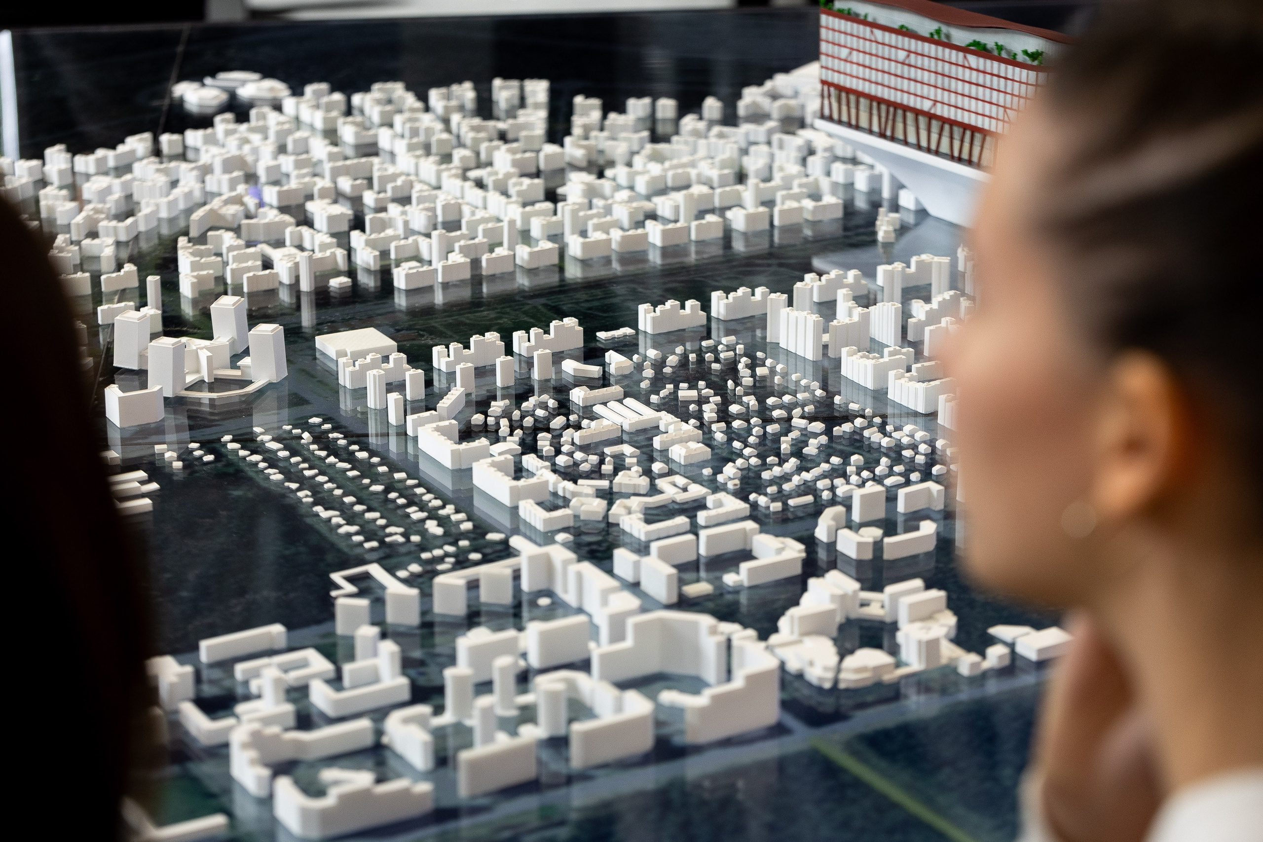 100+ (стенд «Кортрос»). Фотограф Родион Нарудинов