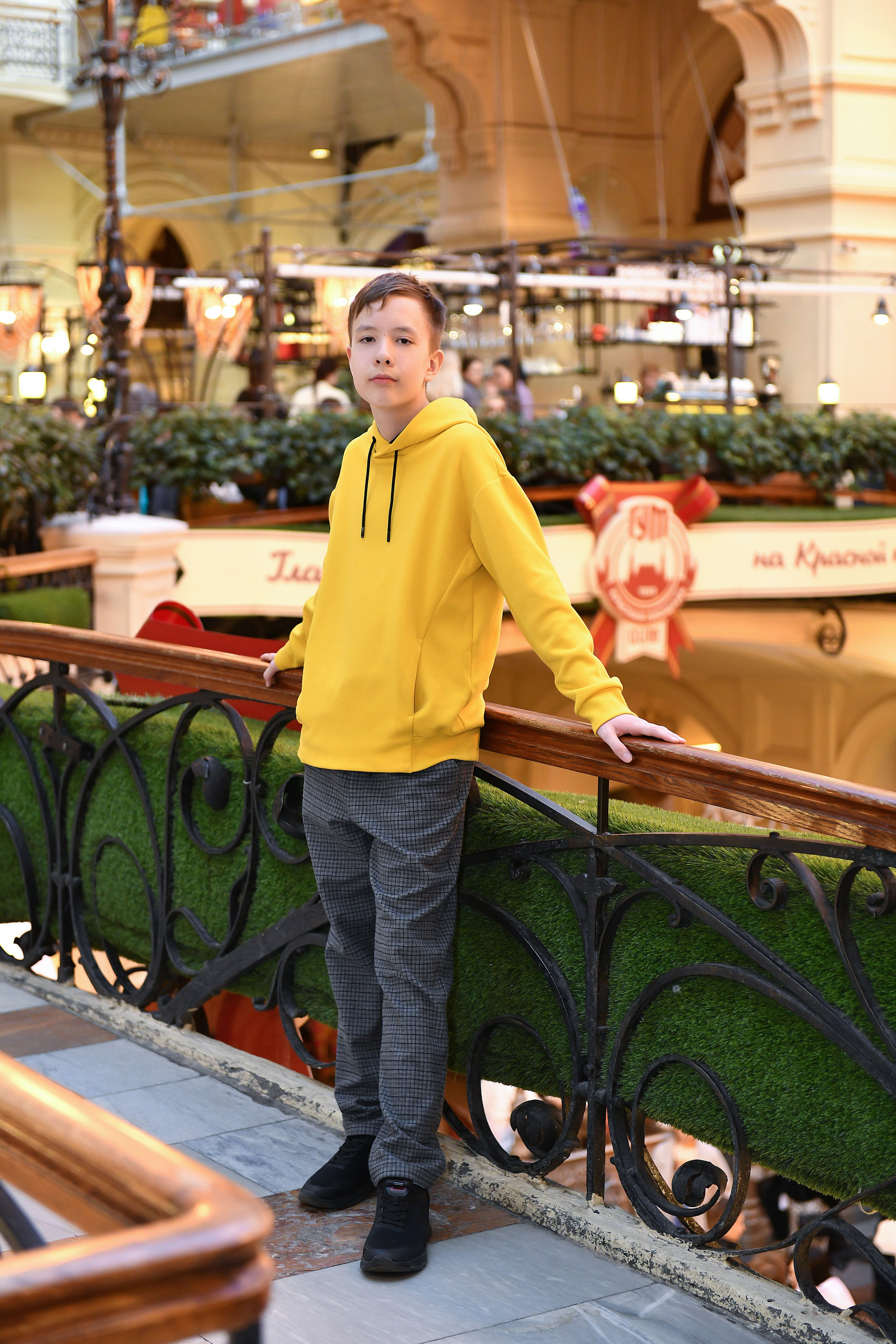 Семья в Гуме. Свадебный и портретный фотограф в Москве Галина Борисова