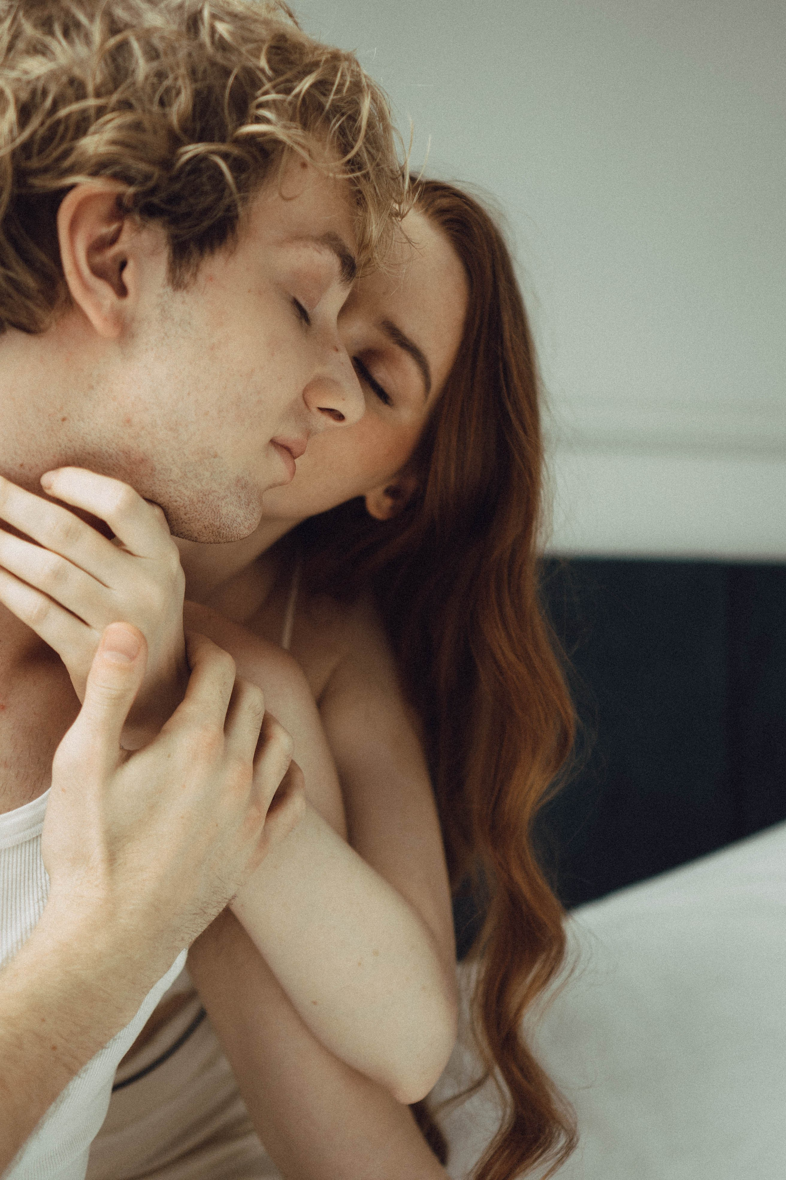 СВАДЕБНАЯ СЬЕМКА В ОТЕЛЕ. СБОРЫ ЖЕНИХА И НЕВЕСТЫ И ТАКЖЕ ТОР И ПОДГОТОВКА К ПРОГУЛКЕ. Профессиональный фотограф, Санкт-Петербург — Виктория Богомолова