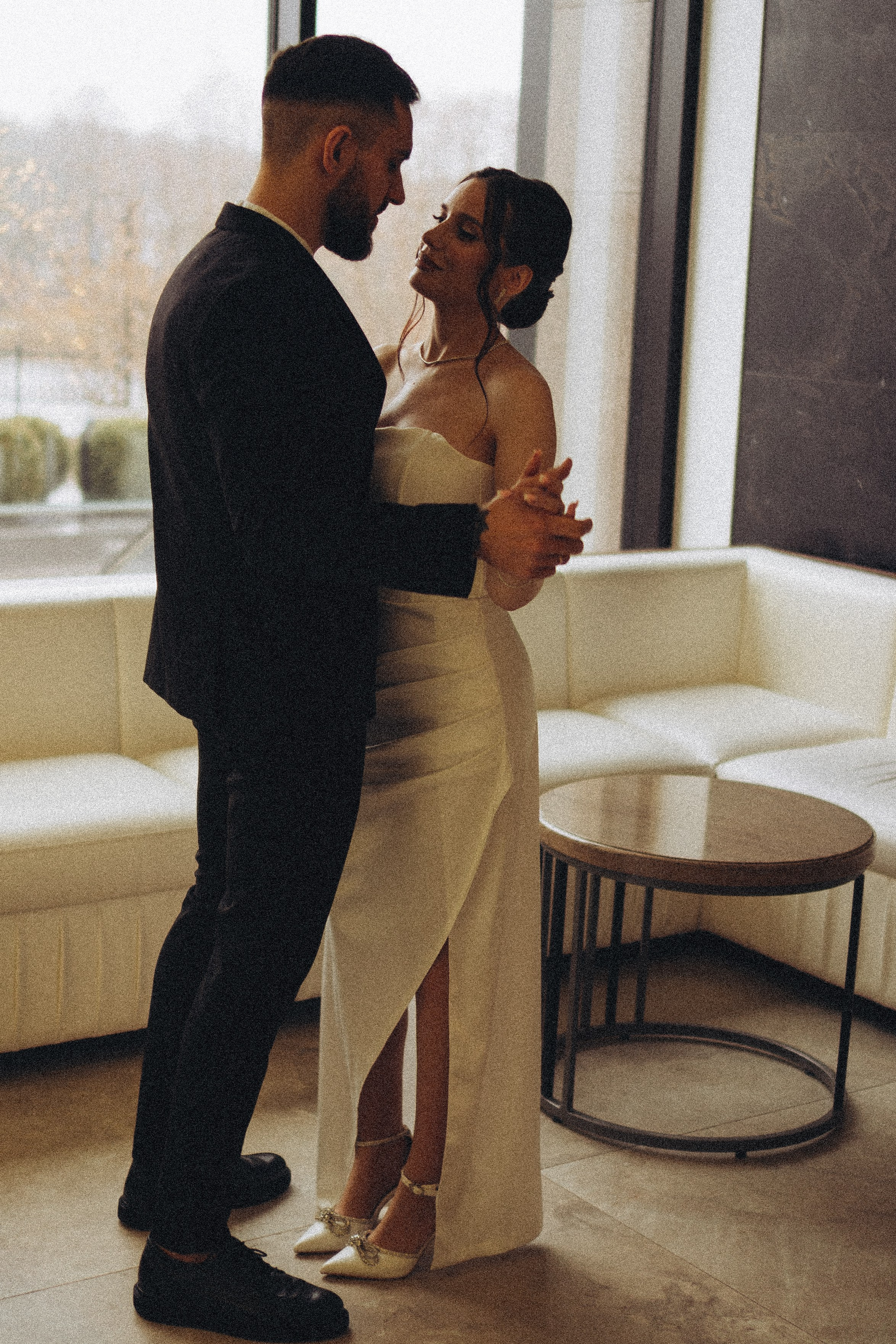 СВАДЕБНАЯ СЬЕМКА СБОРОВ ЖЕНИХА И НЕВЕСТЫ В ОТЕЛЕ И ТАКЖЕ ФОТОСЕССИИЯ В ОТЕЛЕЕ МЕГАПОЛИС БРЯНСК. Профессиональный фотограф, Санкт-Петербург — Виктория Богомолова