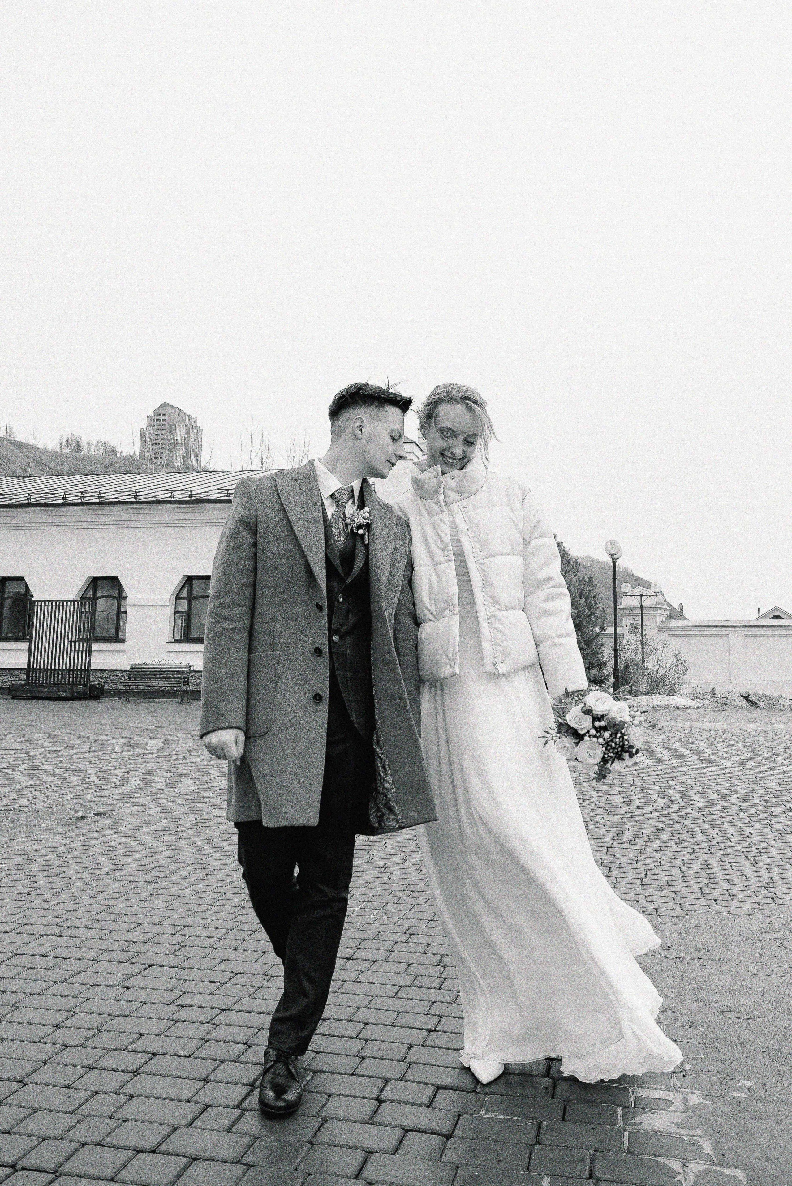 Артем и Галя. Тамара Власова