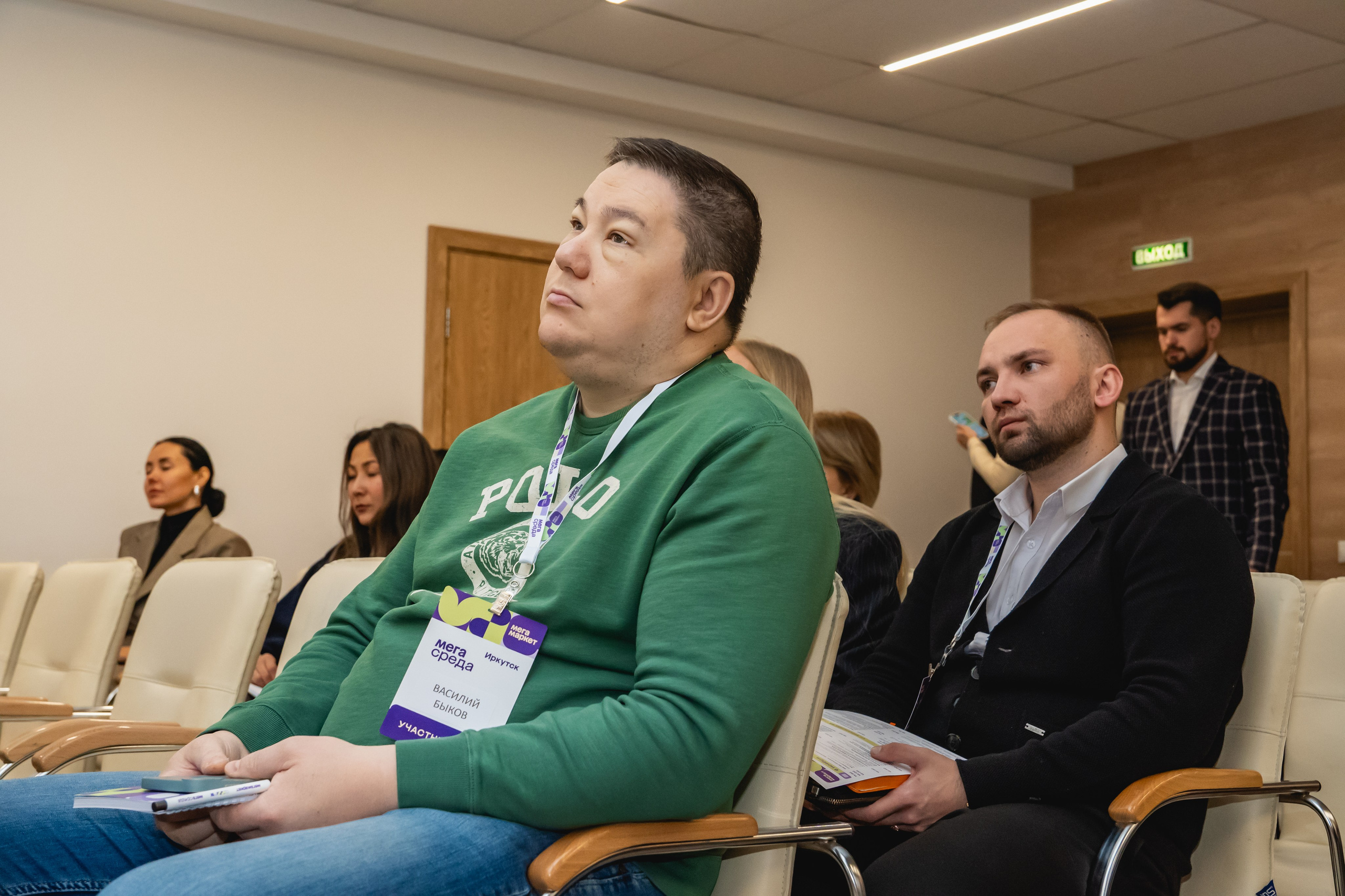 Мегасреда. Занимаюсь профессиональной фотографией и живу рядом с Байкалом. Работаю в разных жанрах