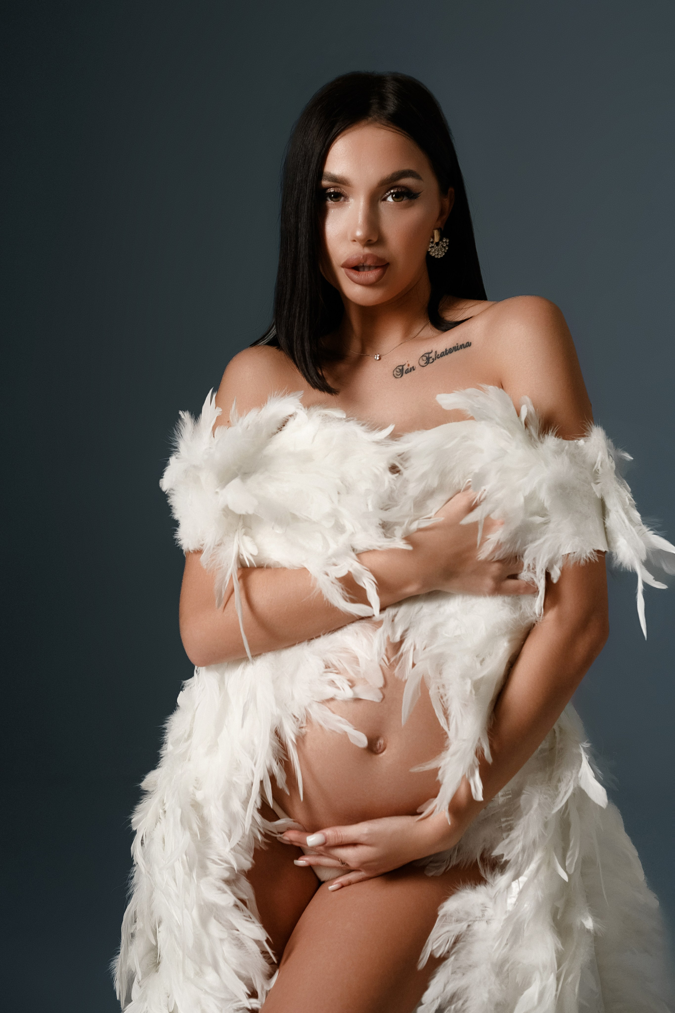 Накидка из перьев. Фотограф Анна Качан