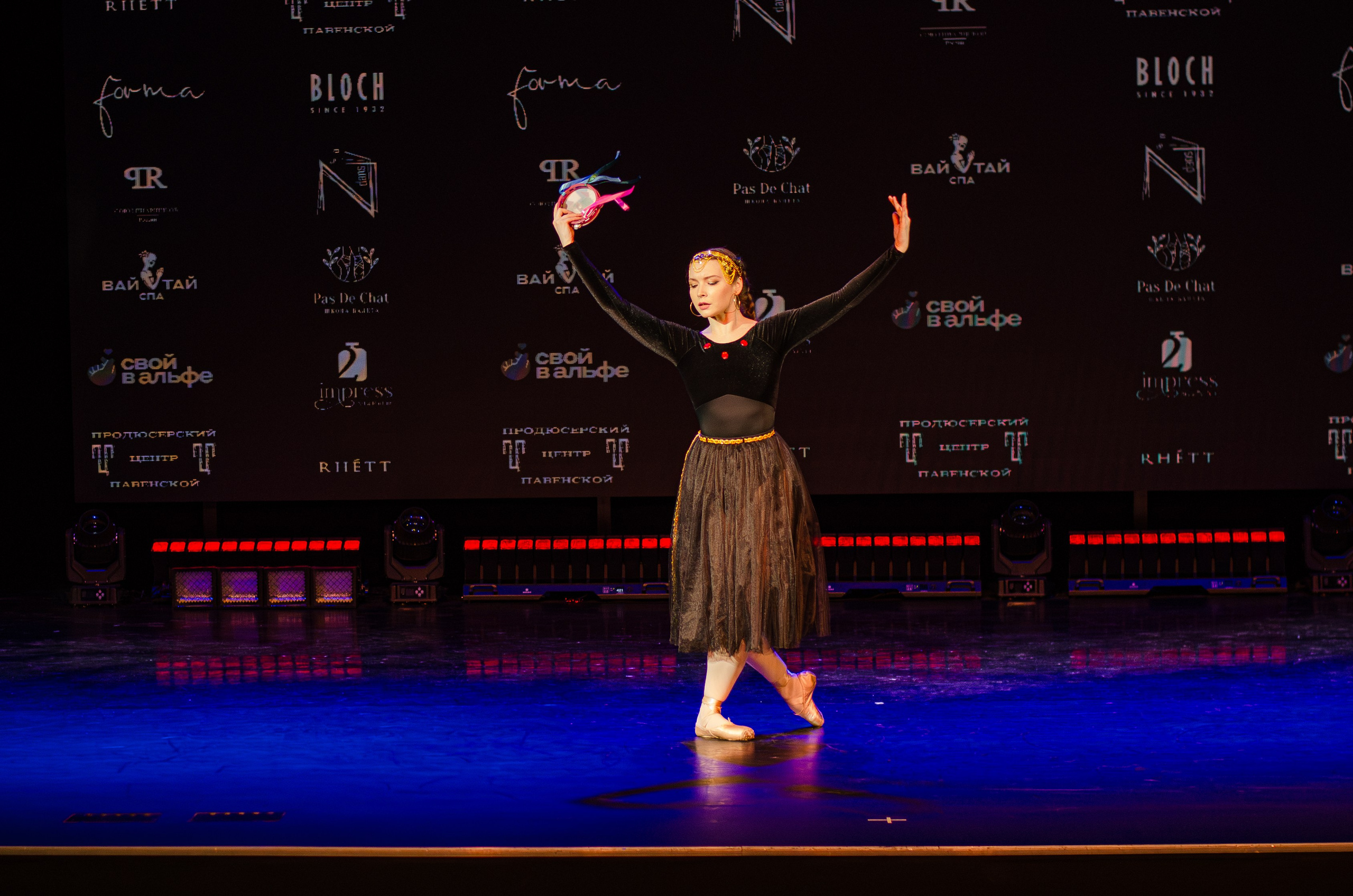 Гала-концерт Всероссийского фестиваля любительского балета Aurora PRIX — 2026. Портретный и репортажный фотограф в Санкт-Петербурге Варвара Жукова