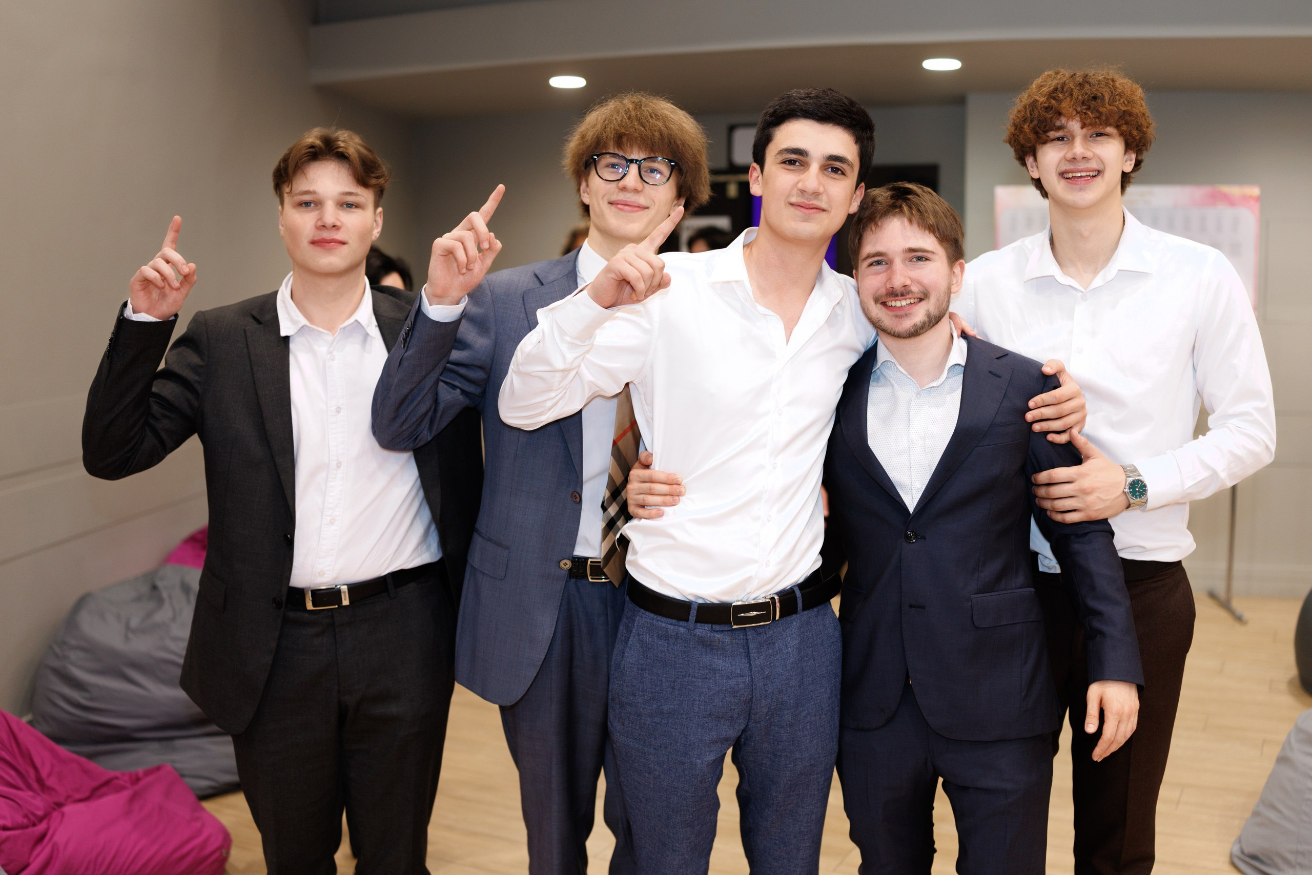 Страна 56. Репортажной, Свадебный, школьный