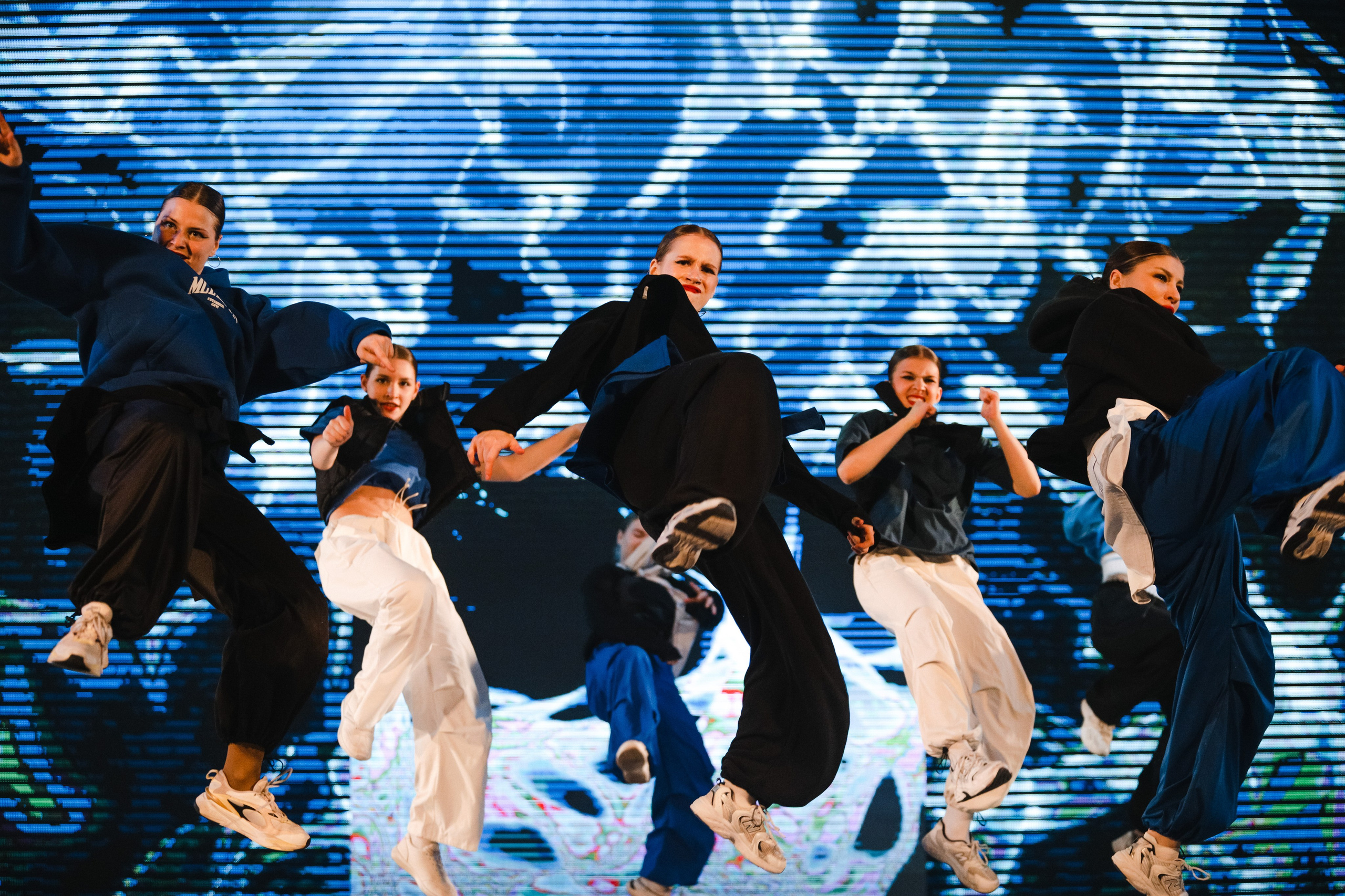 Отчетный концерт Dazz Crew & Искорки 2024. Роман Урумбаев фотограф Нижневартовск