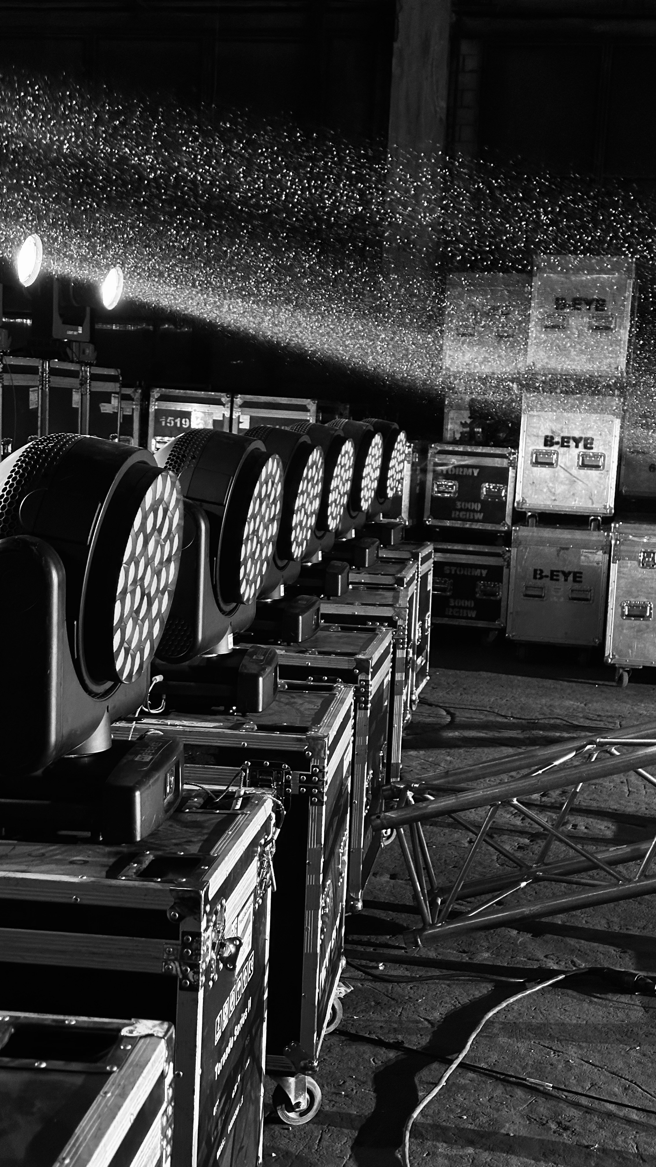 BACKSTAGE GALLERY. «MAK FLAME»