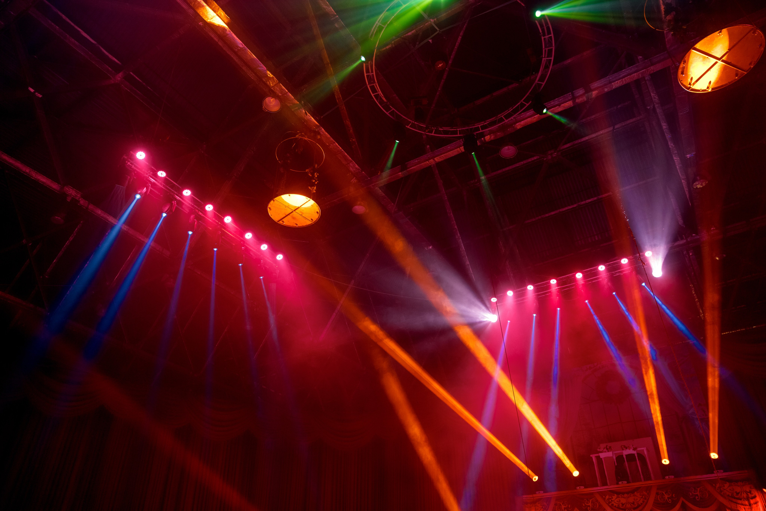 Цирк Moretti в Иркутске. Свадебный фотограф Иркутск, репортажный фотограф Иркутск