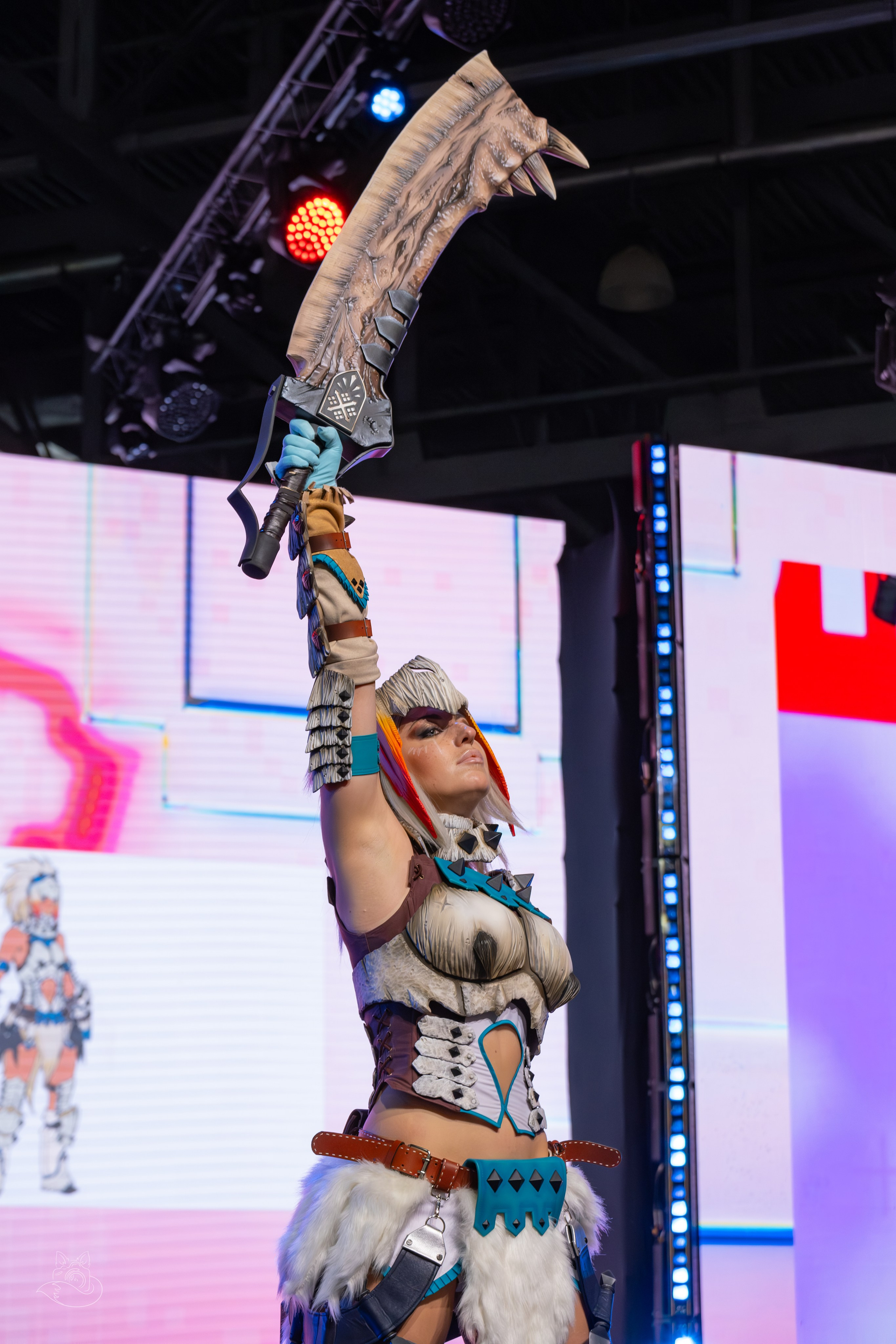 Сцена РЭД ЭКСПО 2024. Косплей фотограф