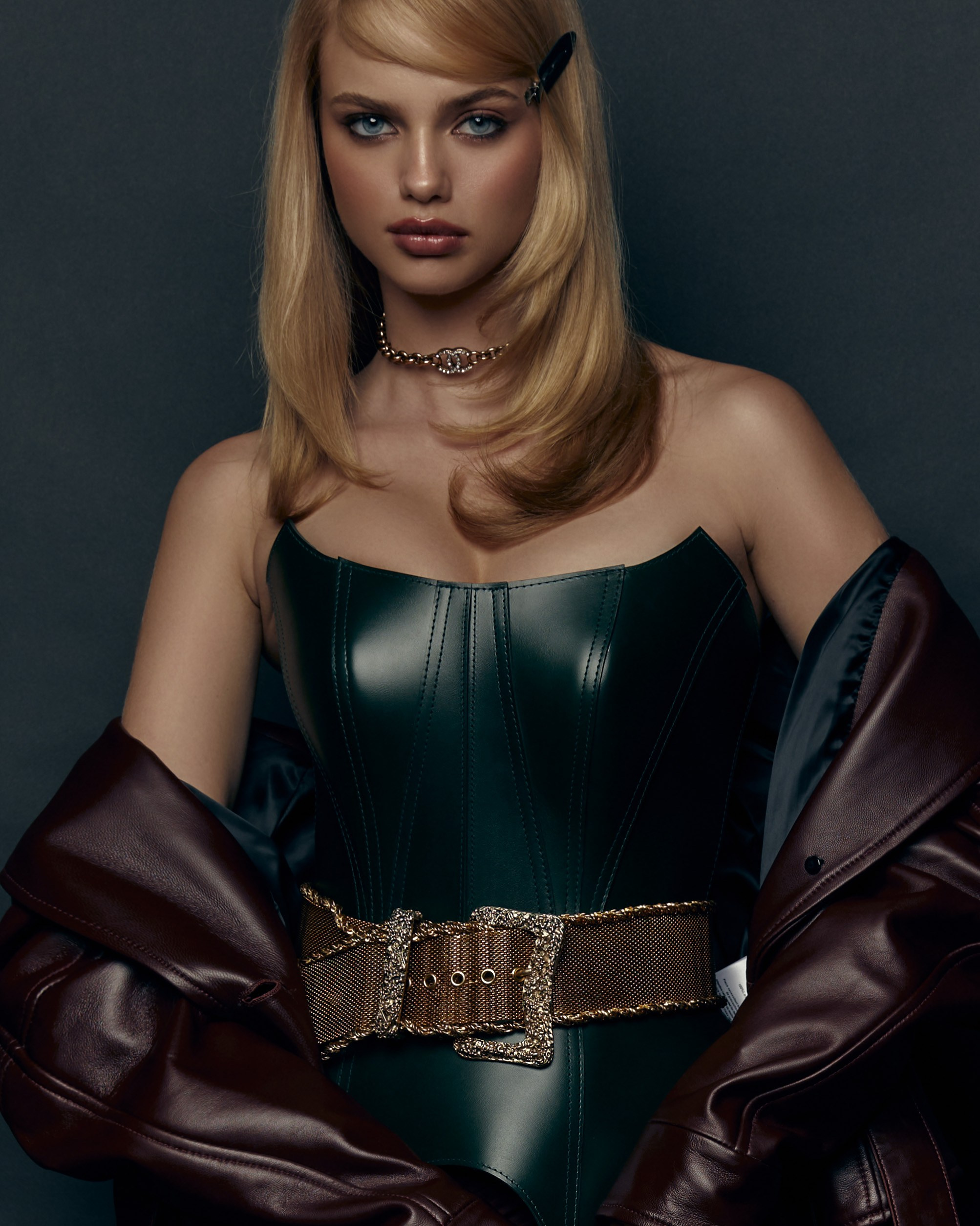 Каталог. Фотограф для брендов одежды и маркетплейсов в Москве