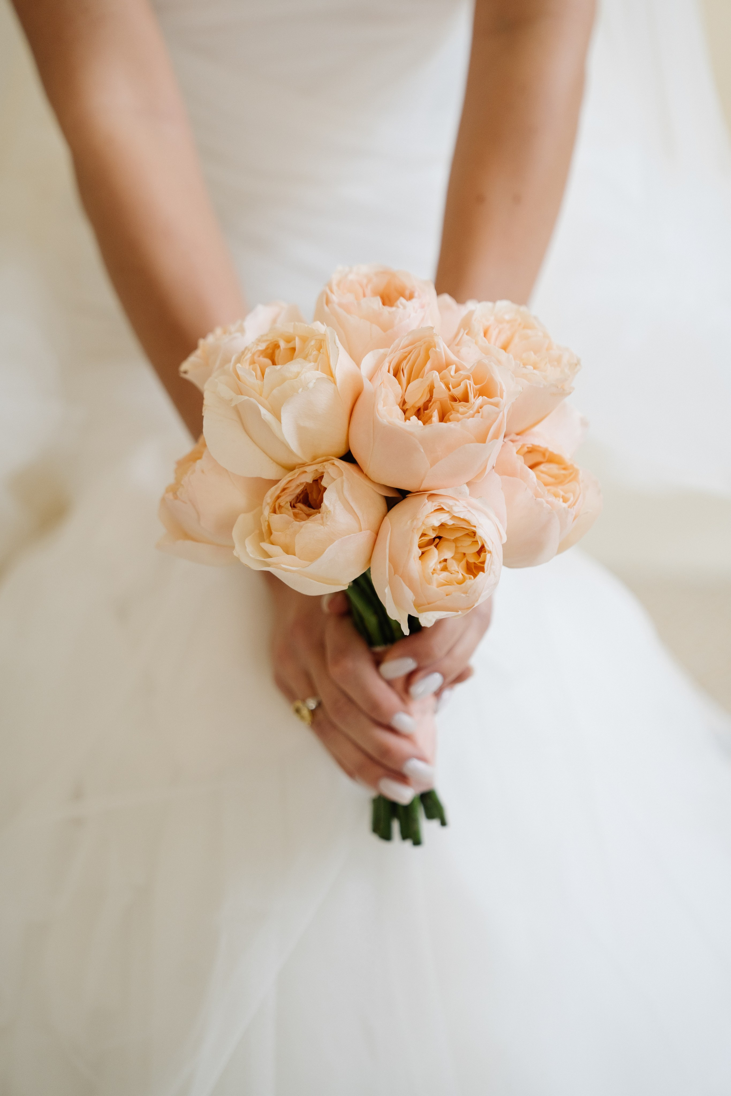 Анна Сергей. Камерная свадьба в Фосизонс в стиле неоклассика. Свадебный фотограф организатор в Санкт-Петербурге Ассоль Опарина