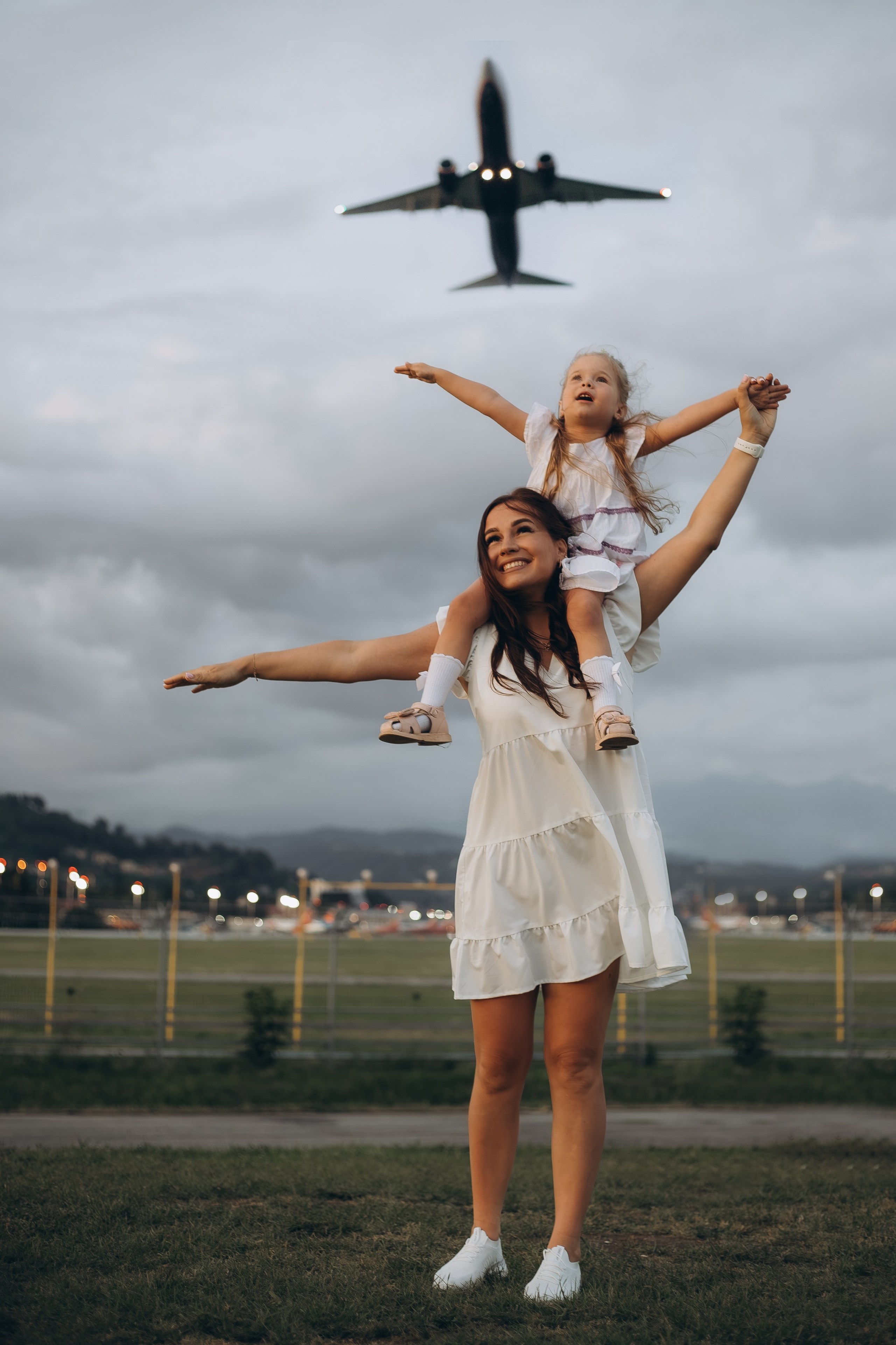 Самолетики. Семейный и свадебный фотограф Сочи Адлер Сириус Красная поляна