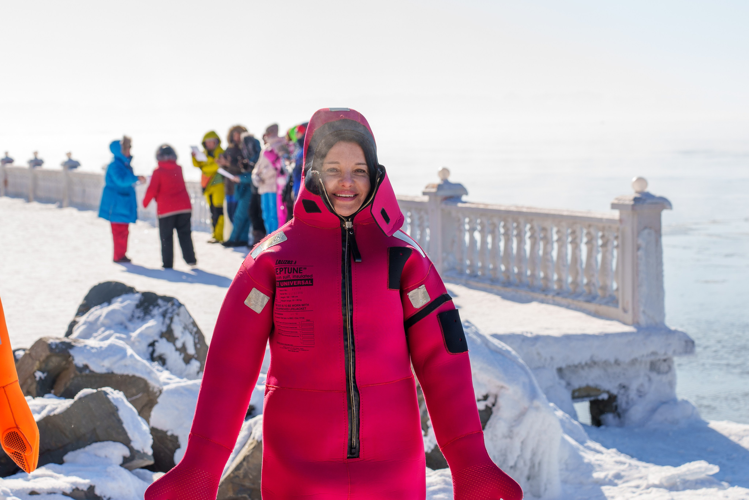 Айс-флоатинг на Байкале. Фотограф, видеограф и пилот дрона на Байкале