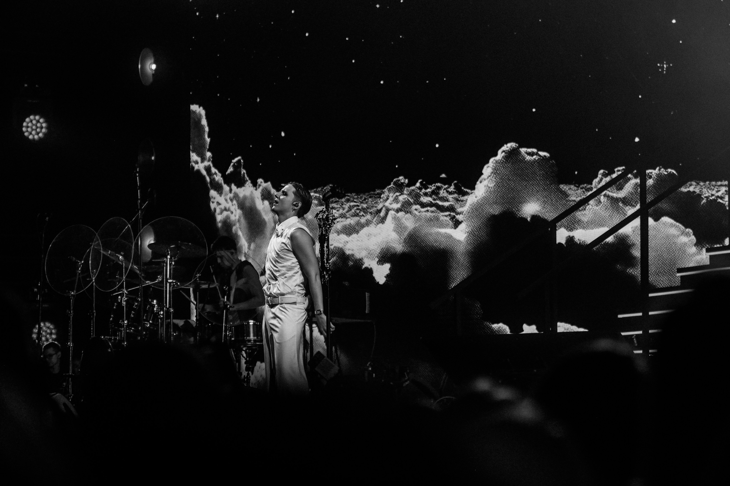 ВАНЯ ДМИТРИЕНКО