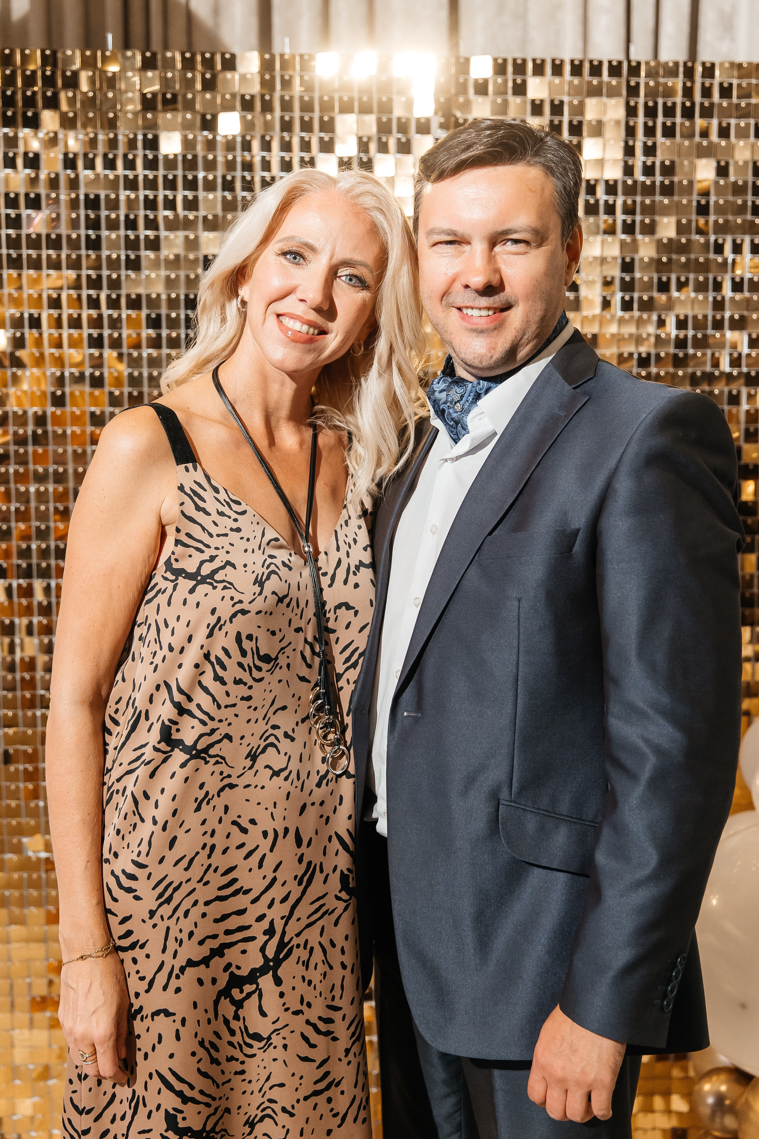 2023-06-23 Выпускной МБОУ СОШ № 10. Фотограф в Красноярске