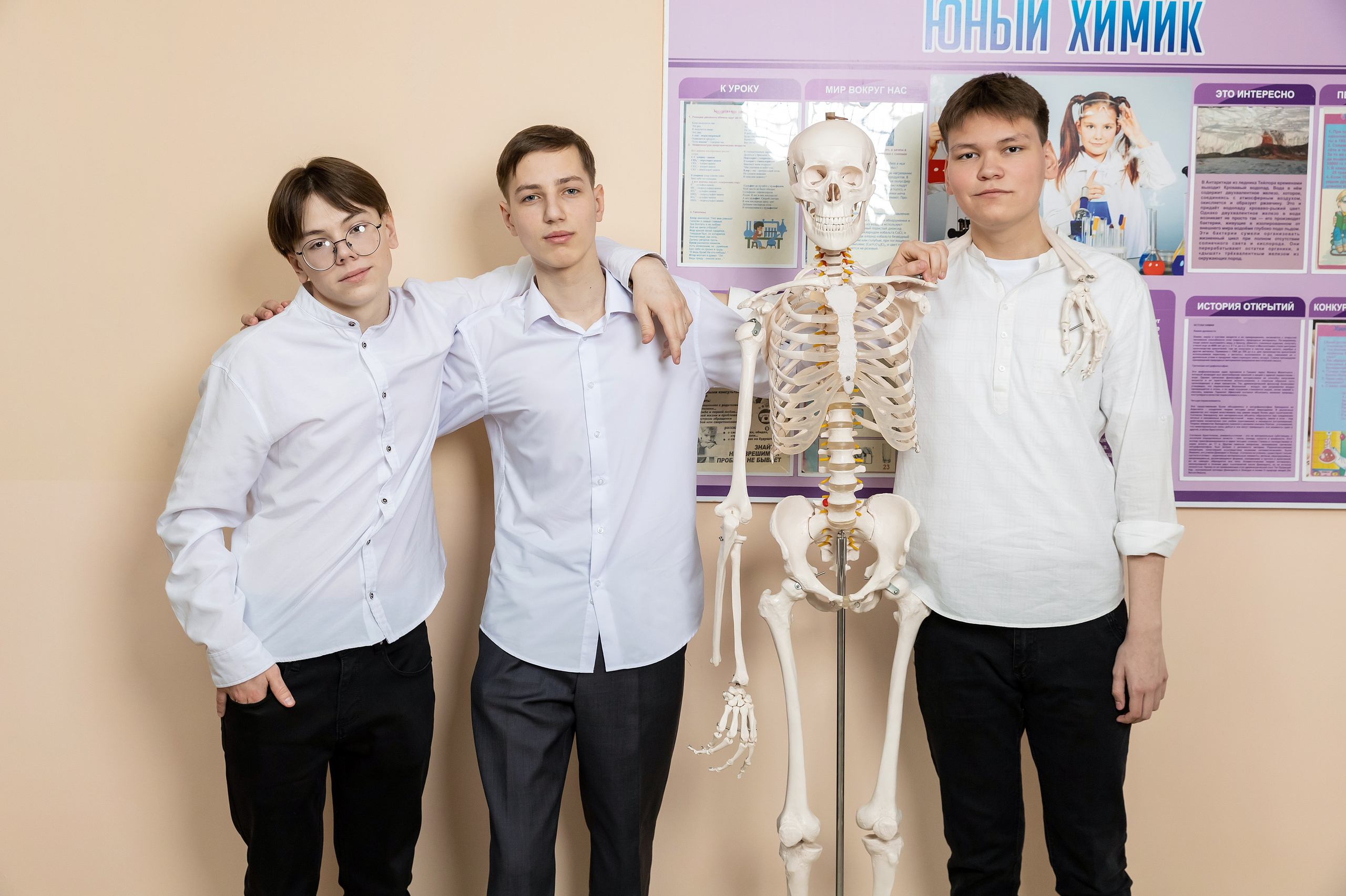 Примеры фото СТАРШИЕ КЛАССЫ. Фотограф Радужный ХМАО, Школьный фотограф, семейный фотограф, выпускной альбом