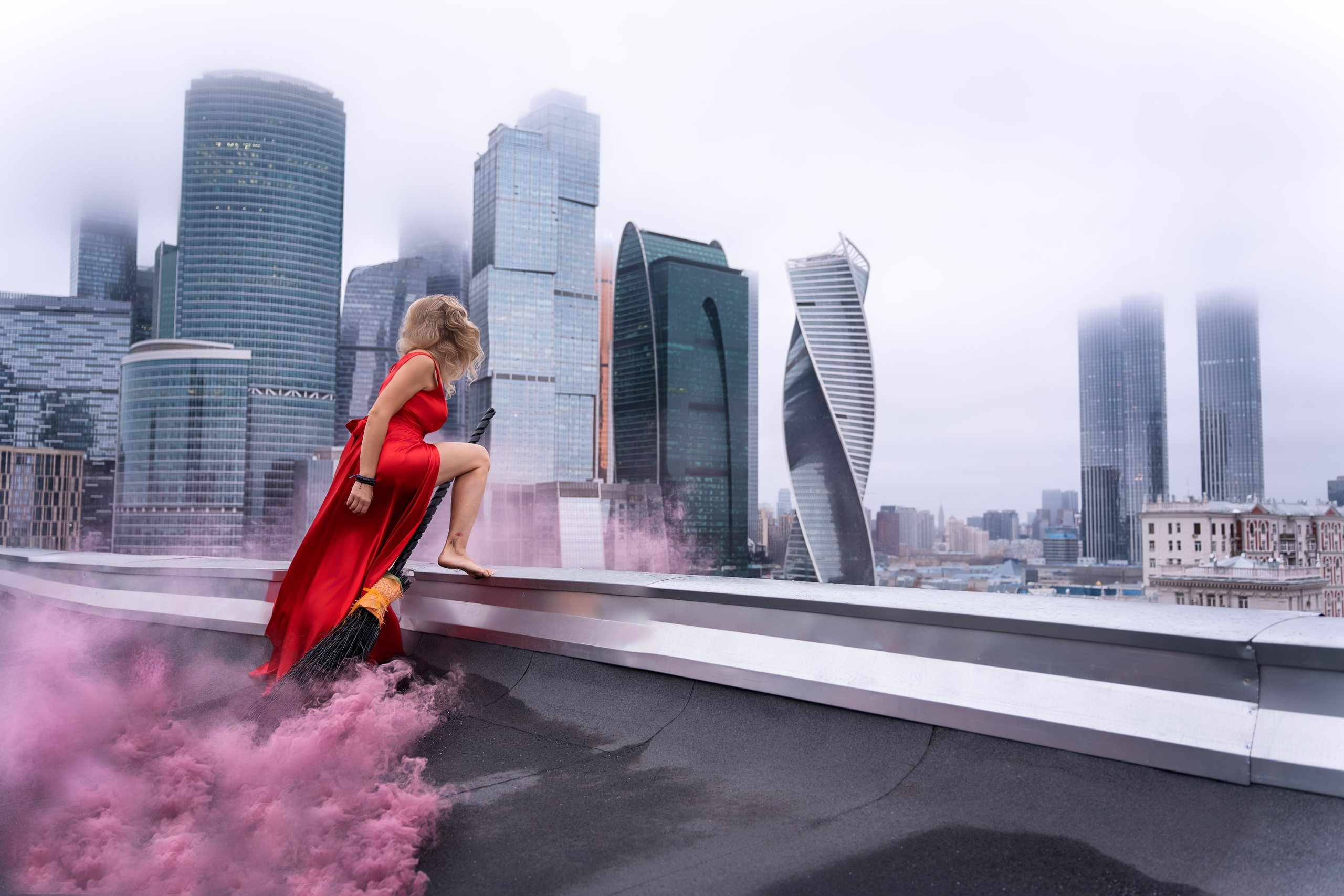 Мария на крыше