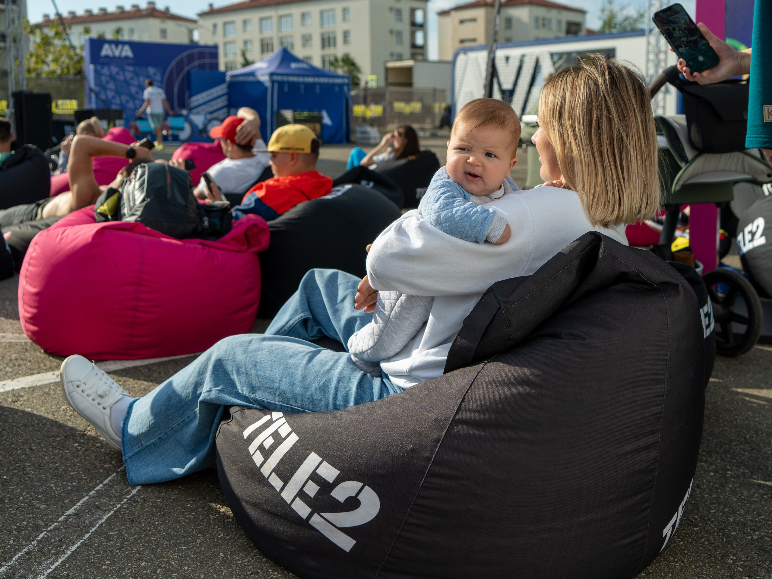 Фотоотчет партнерской интеграции для компании TELE2 на фестивале Ironstar. Репортажный фотограф в Красной Поляне и Сочи Павлюченко Екатерина