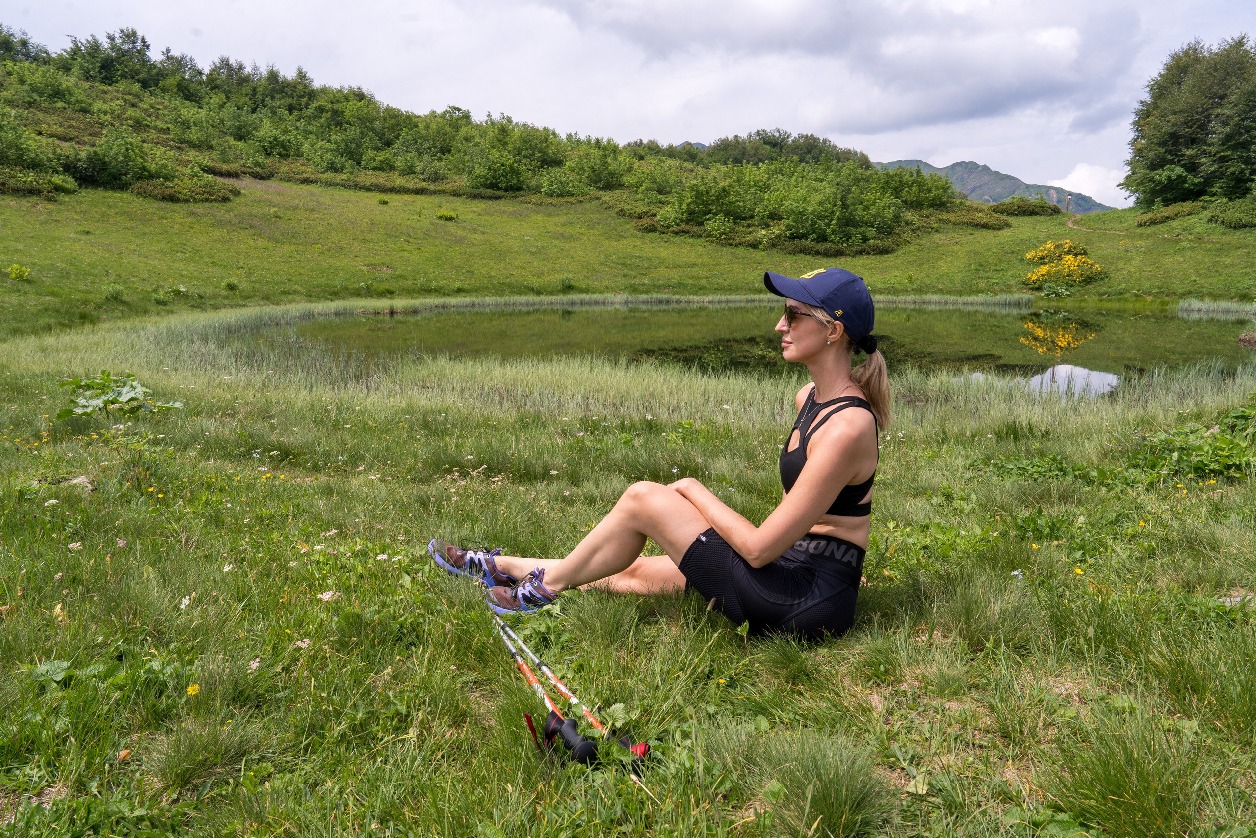 MICE мероприятие для компании «Доставка морем»: хайкинг к Ачипсинским водопадам. Репортажный фотограф в Красной Поляне и Сочи Павлюченко Екатерина