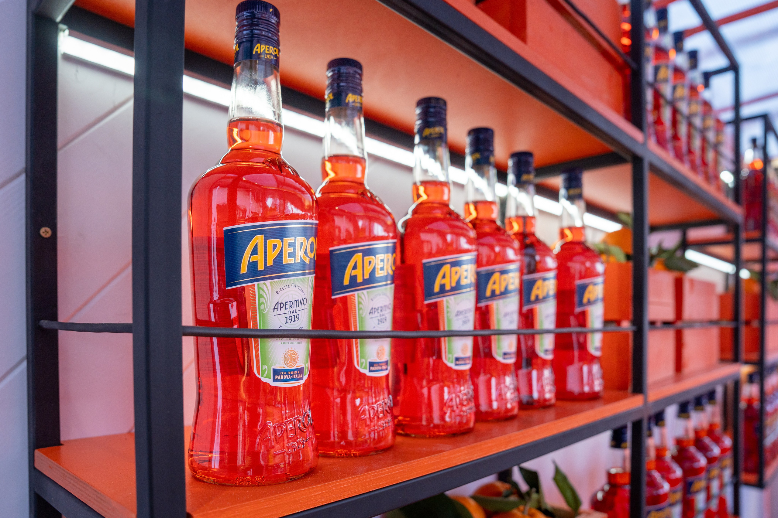 Фотоотчет партнерской интеграции Aperol Spritz на Роза Фест 2025. Репортажный фотограф в Красной Поляне и Сочи Павлюченко Екатерина