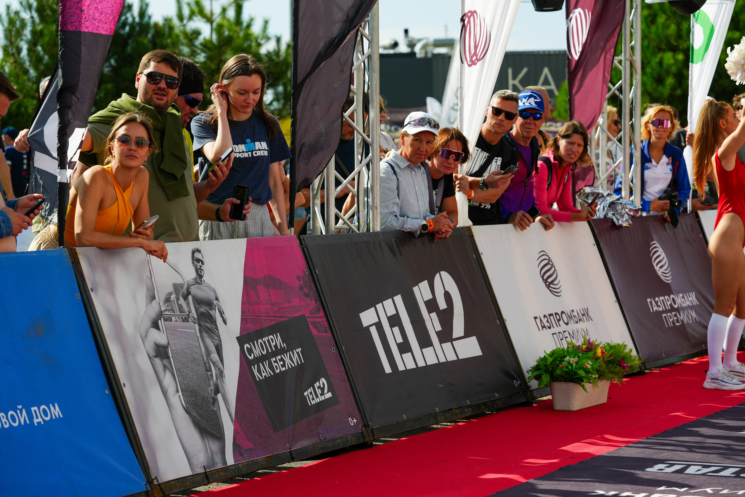 Фотоотчет партнерской интеграции для компании TELE2 на фестивале Ironstar. Репортажный фотограф в Красной Поляне и Сочи Павлюченко Екатерина