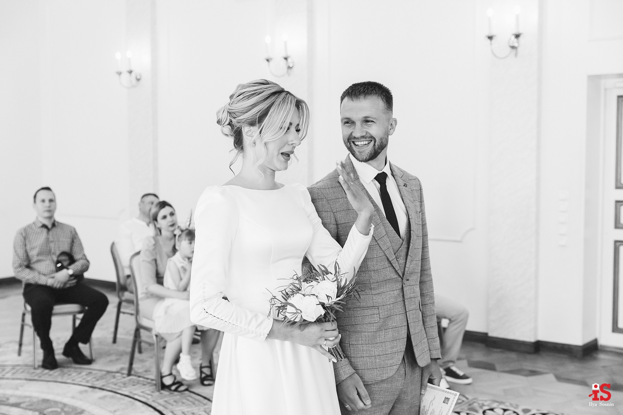 Павел и Елизавета. Профессиональный фотограф Петрозаводск Илья Соснин