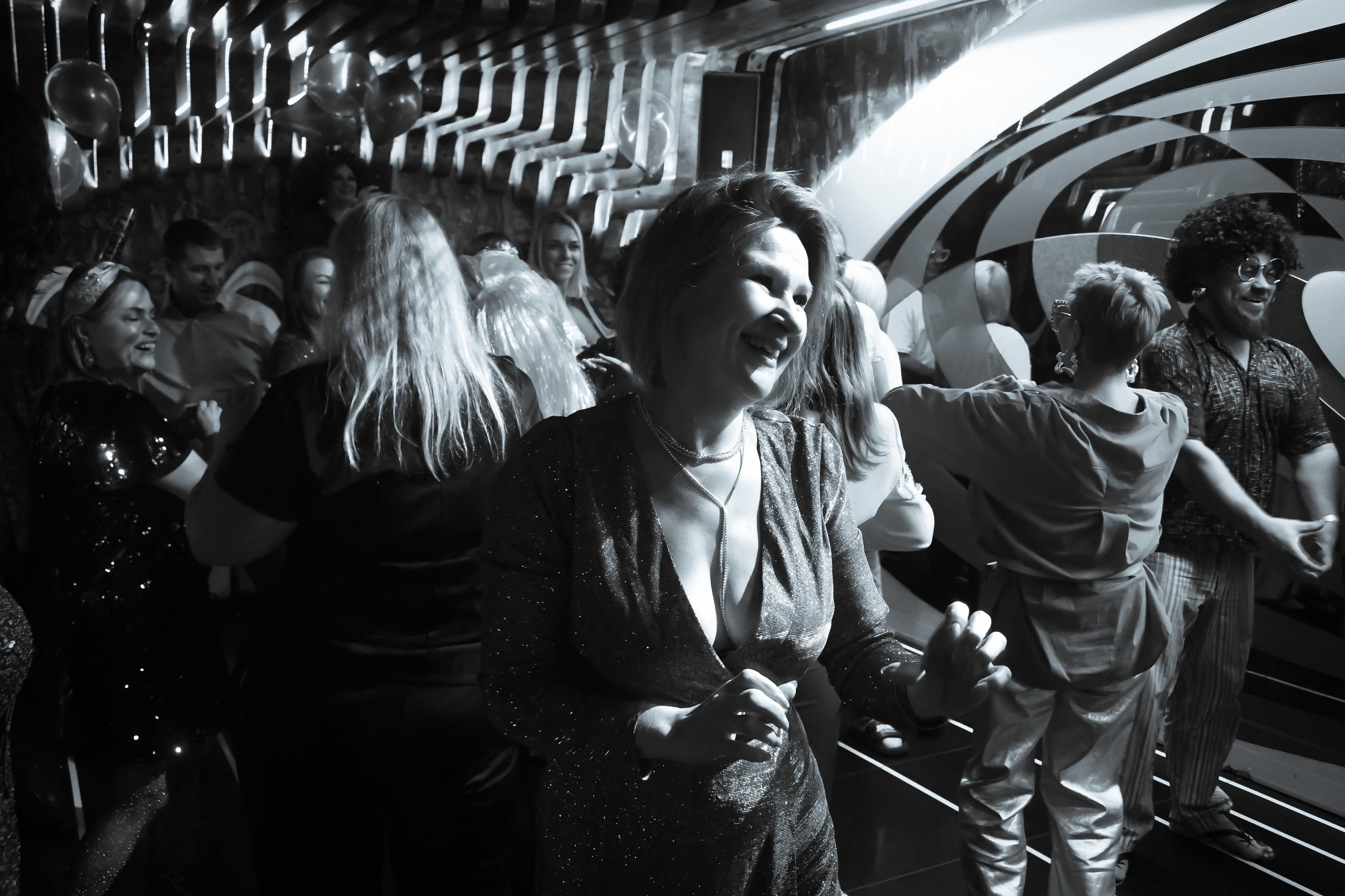 Свидетели дискотеки 80х. Репортажный и детский фотограф в Новосибирске